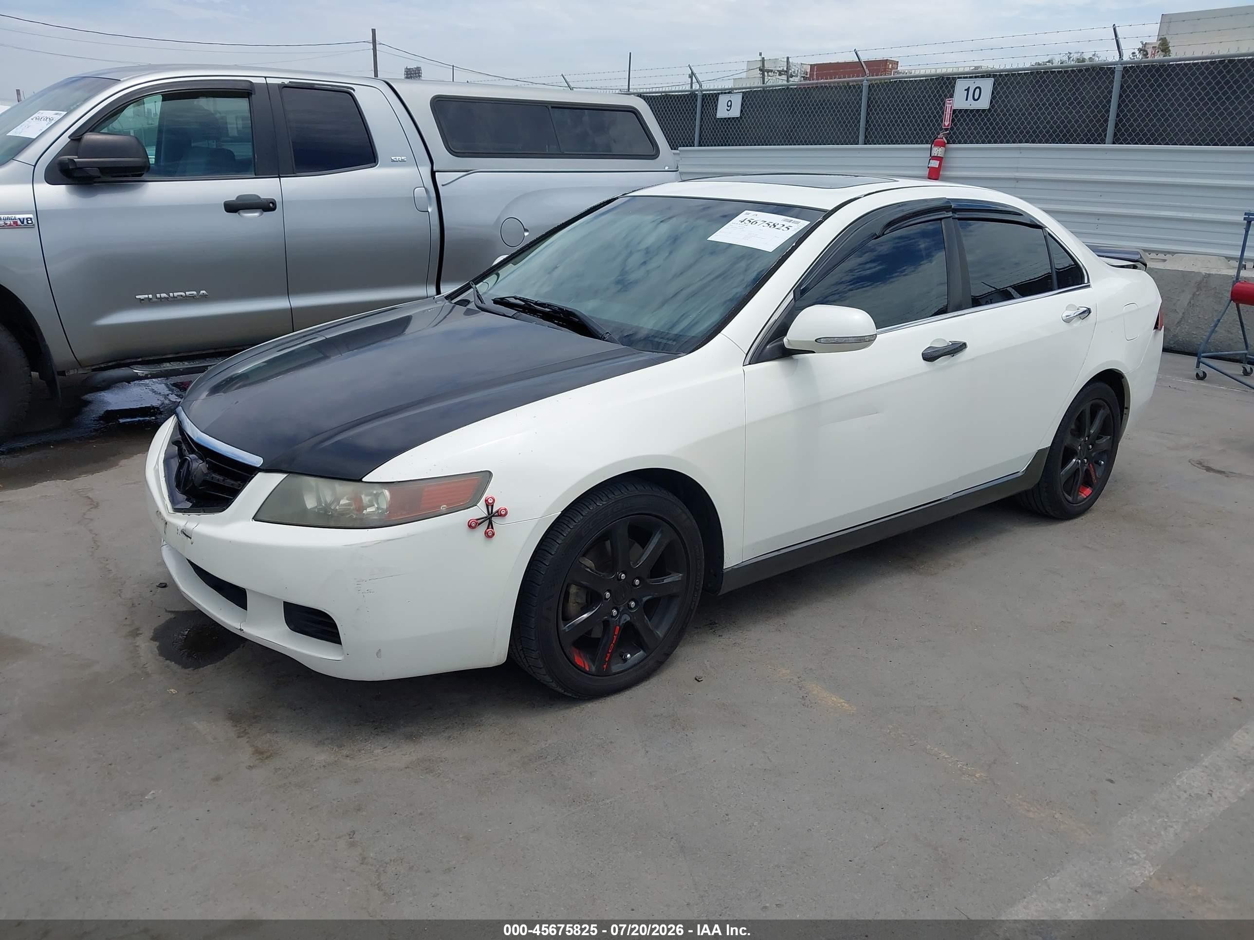 2005 Acura Tsx   White vin: JH4CL968X5C026504