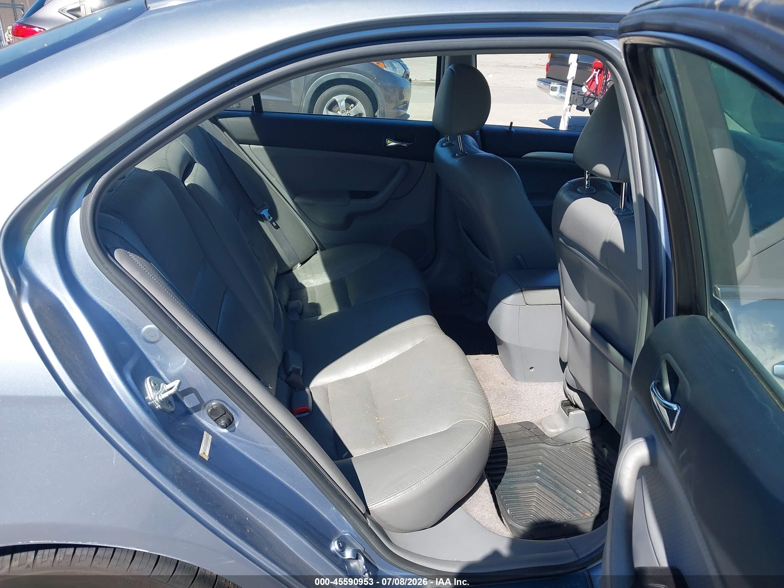 2006 Acura Tsx   Silver vin: JH4CL968X6C000793