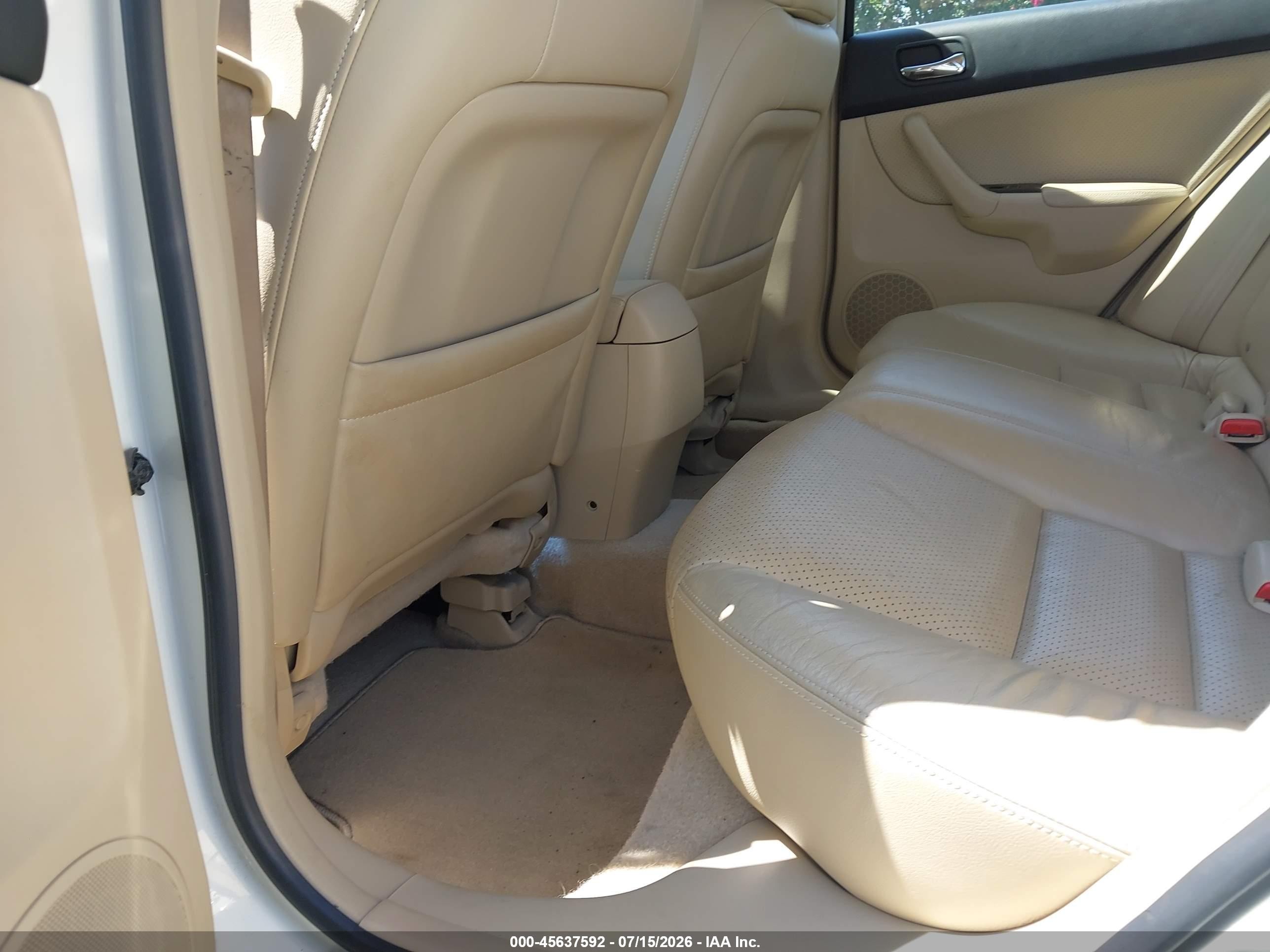 2006 Acura Tsx   White vin: JH4CL968X6C028917