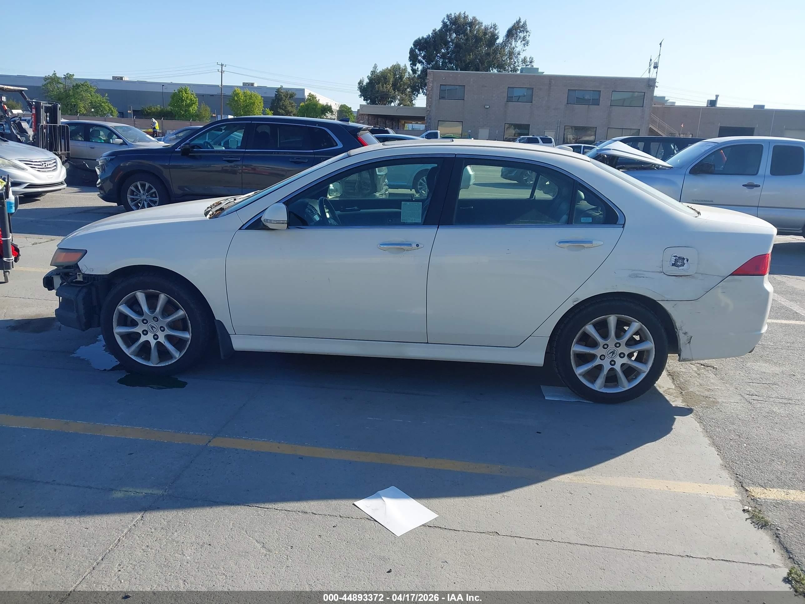 2007 Acura Tsx   White vin: JH4CL96907C018276