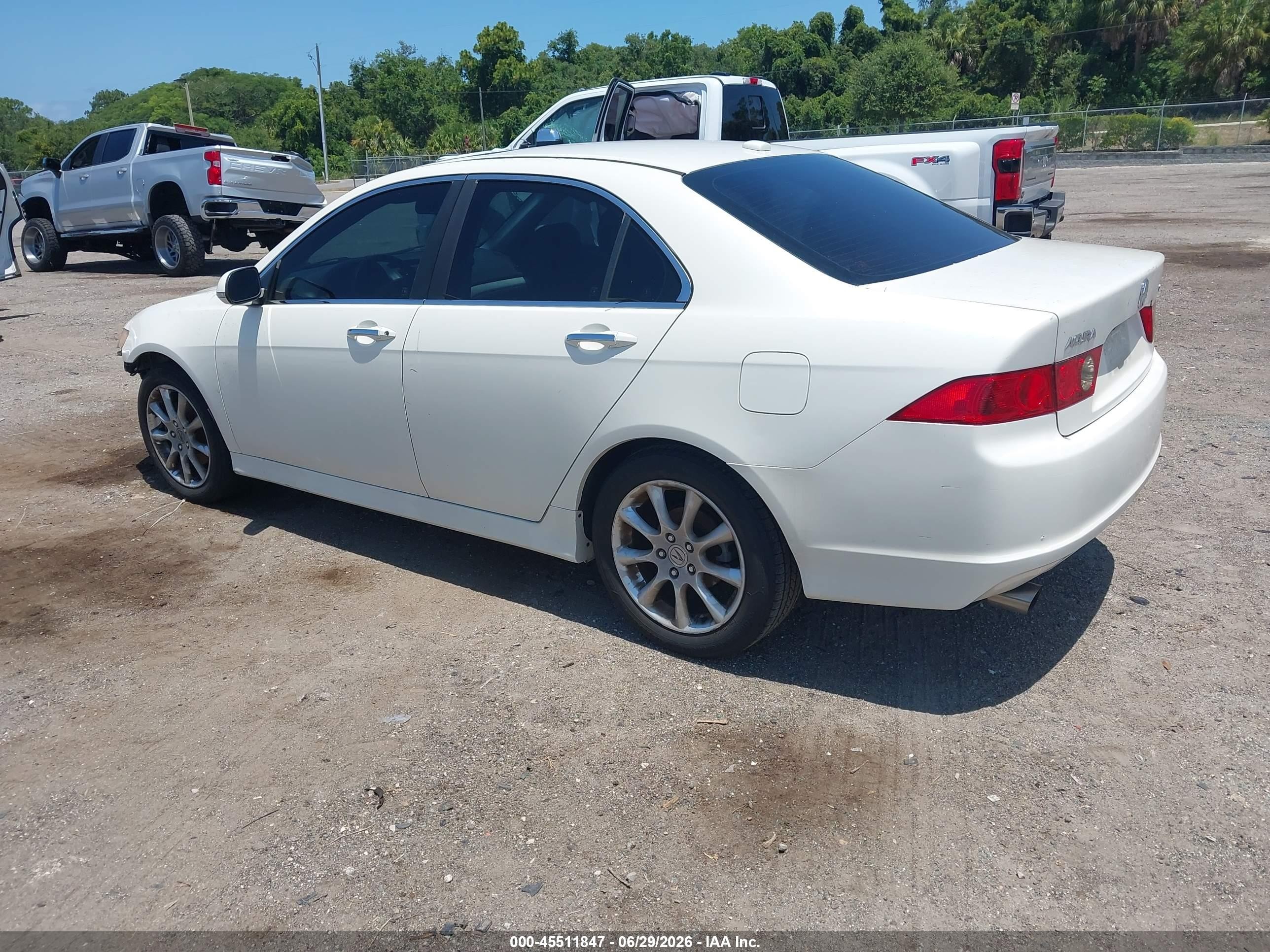 2006 Acura Tsx   White vin: JH4CL96926C015510