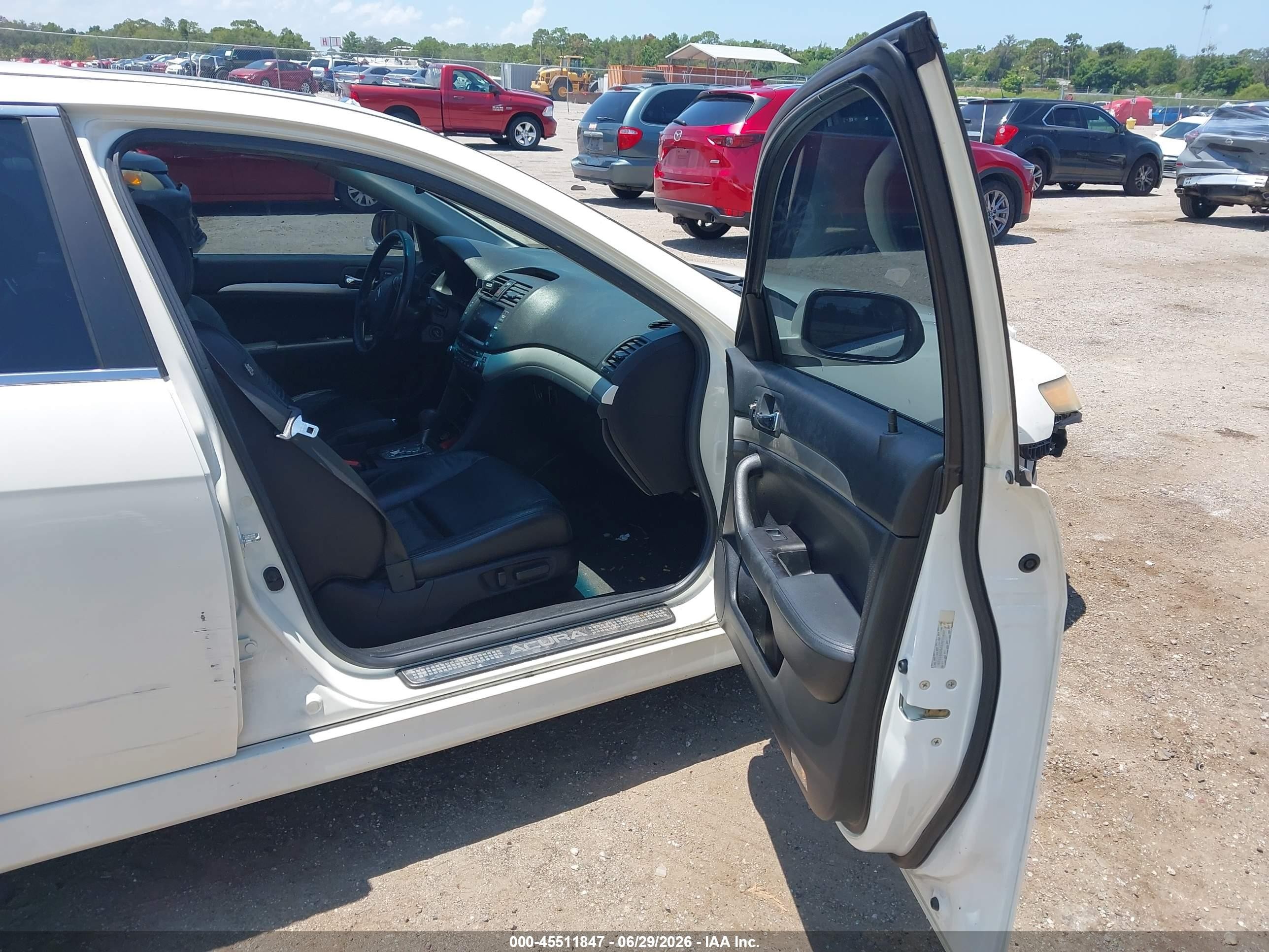 2006 Acura Tsx   White vin: JH4CL96926C015510