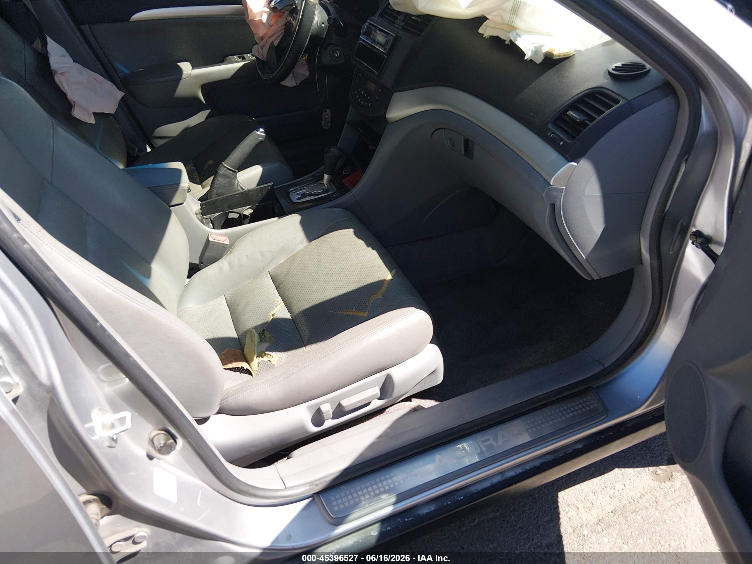 2005 Acura Tsx Base W/navigation (a5) Silver vin: JH4CL96955C018352