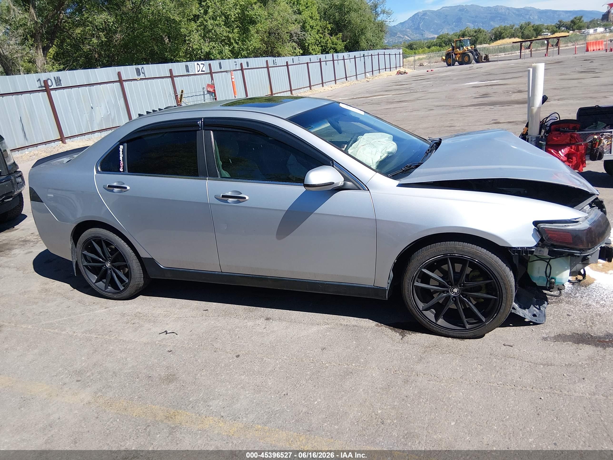 2005 Acura Tsx Base W/navigation (a5) Silver vin: JH4CL96955C018352