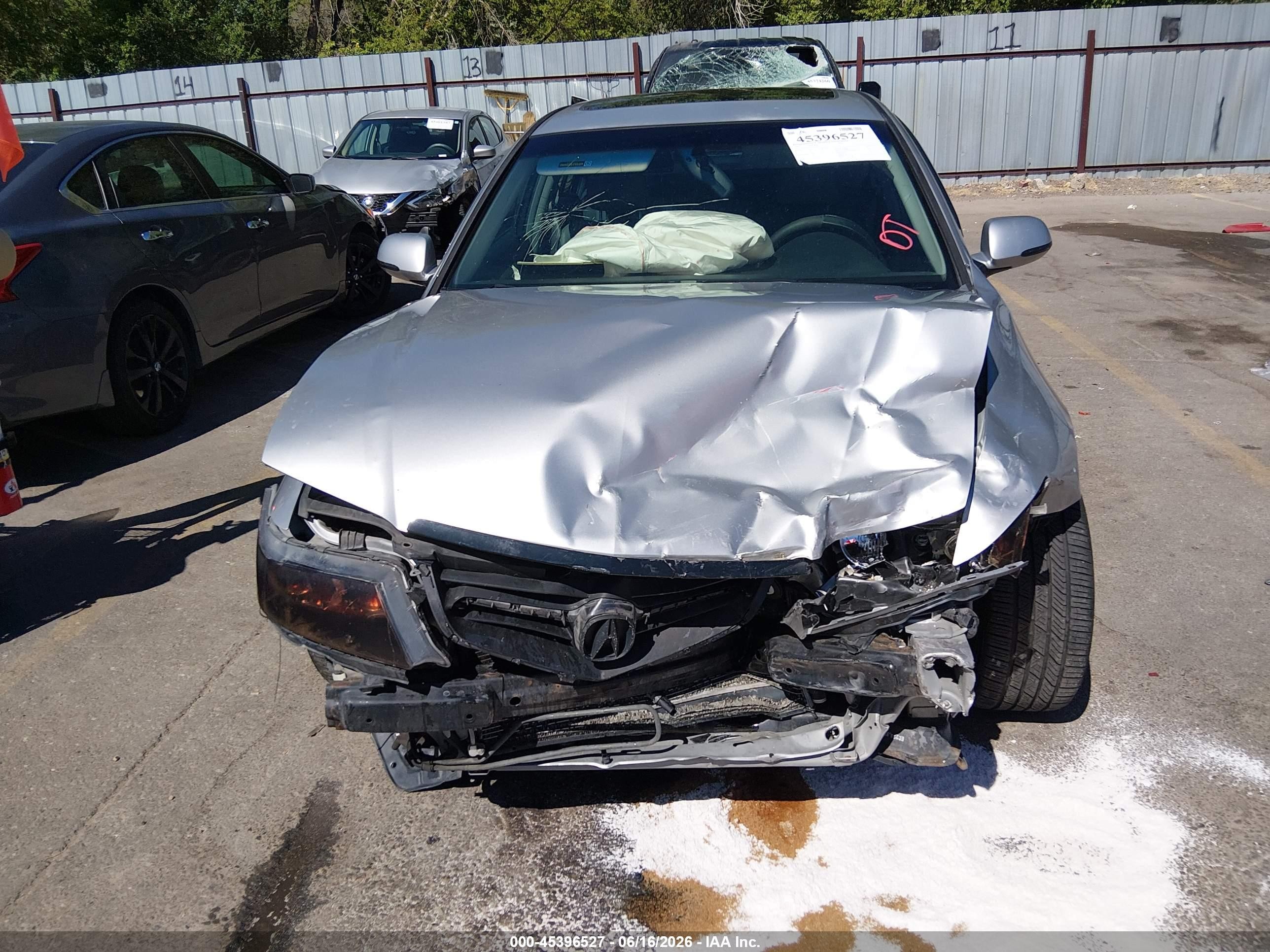 2005 Acura Tsx Base W/navigation (a5) Silver vin: JH4CL96955C018352