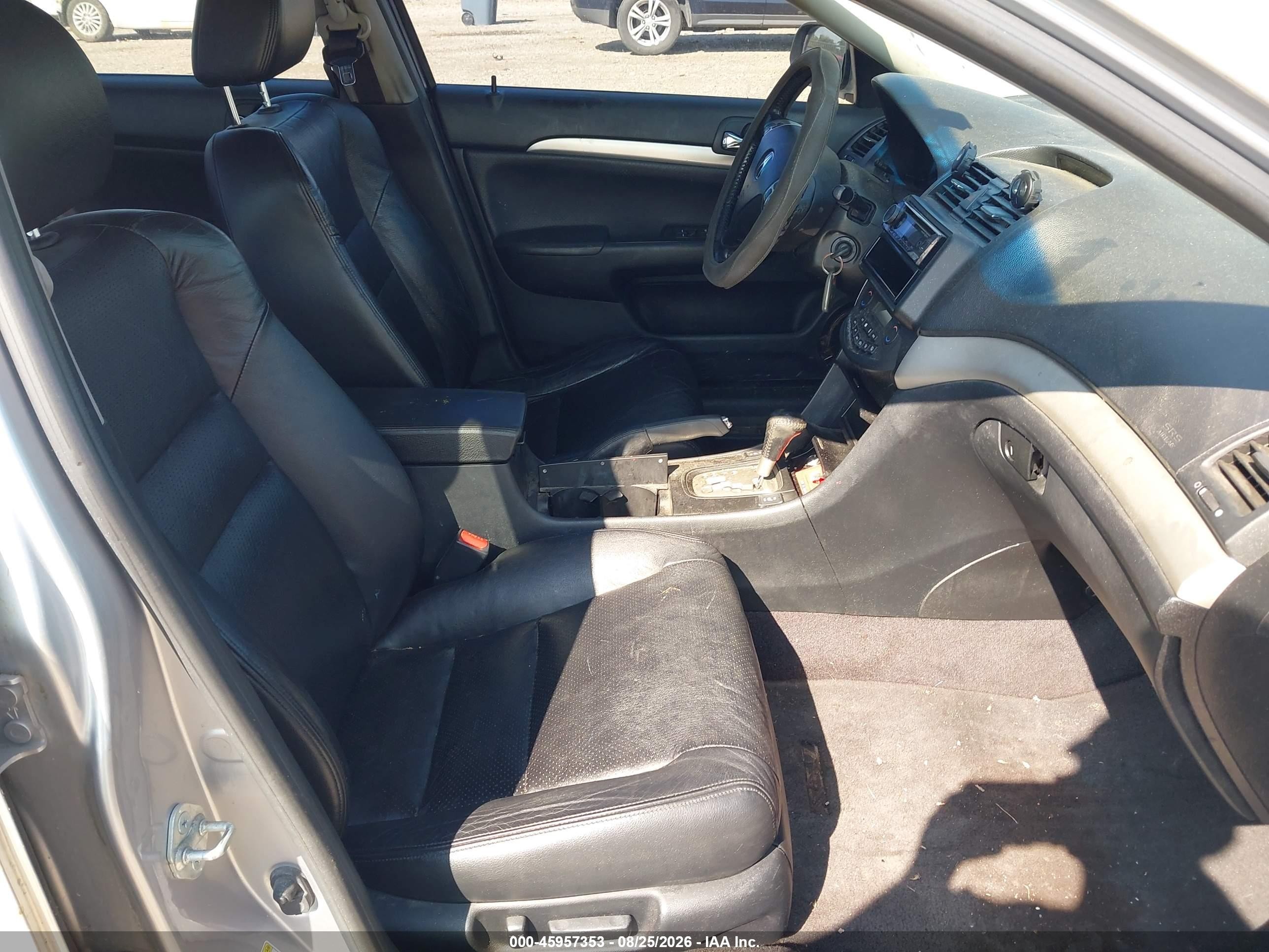 2005 Acura Tsx   Silver vin: JH4CL96975C023570