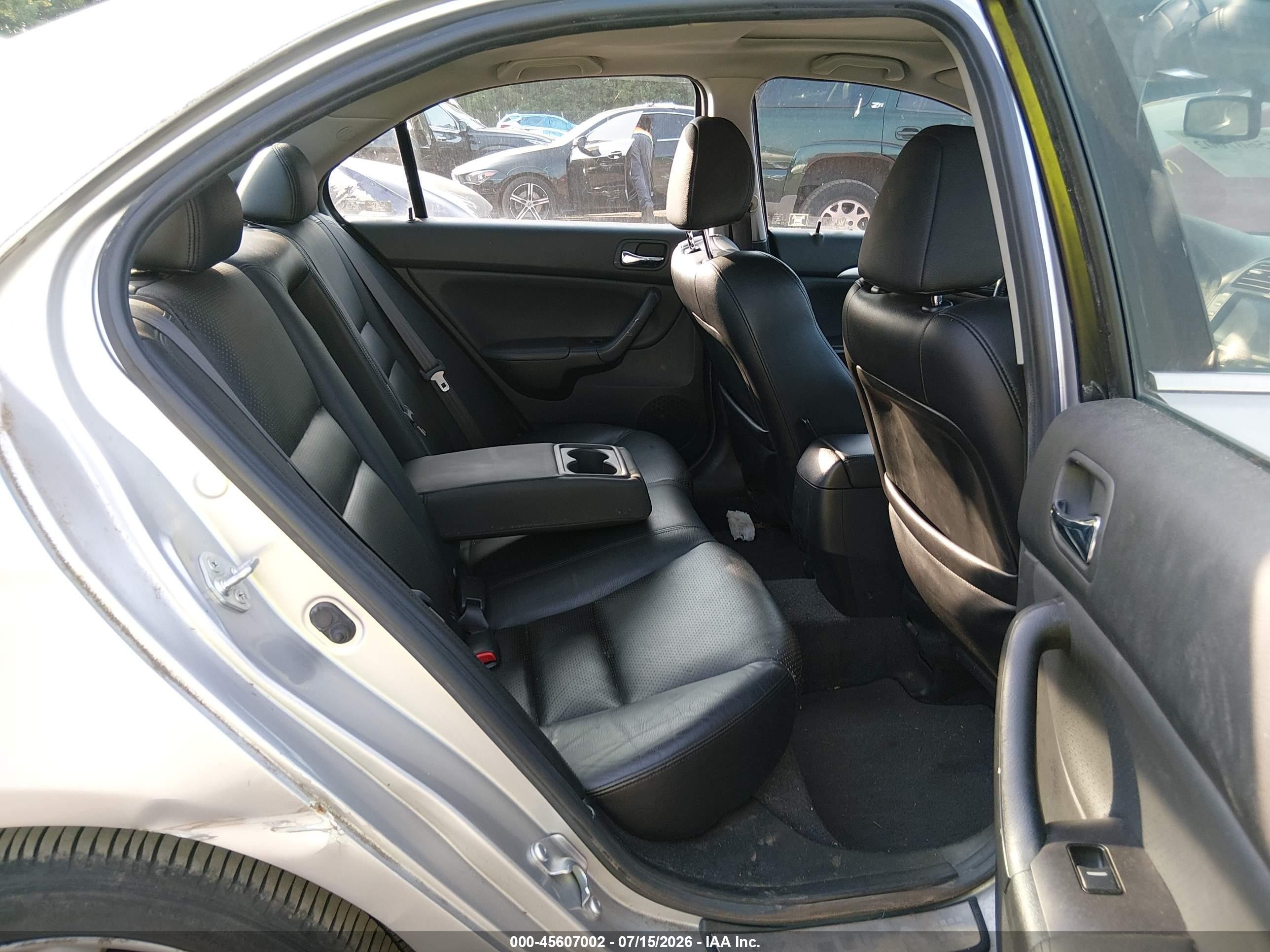 2007 Acura Tsx   Silver vin: JH4CL96997C015750