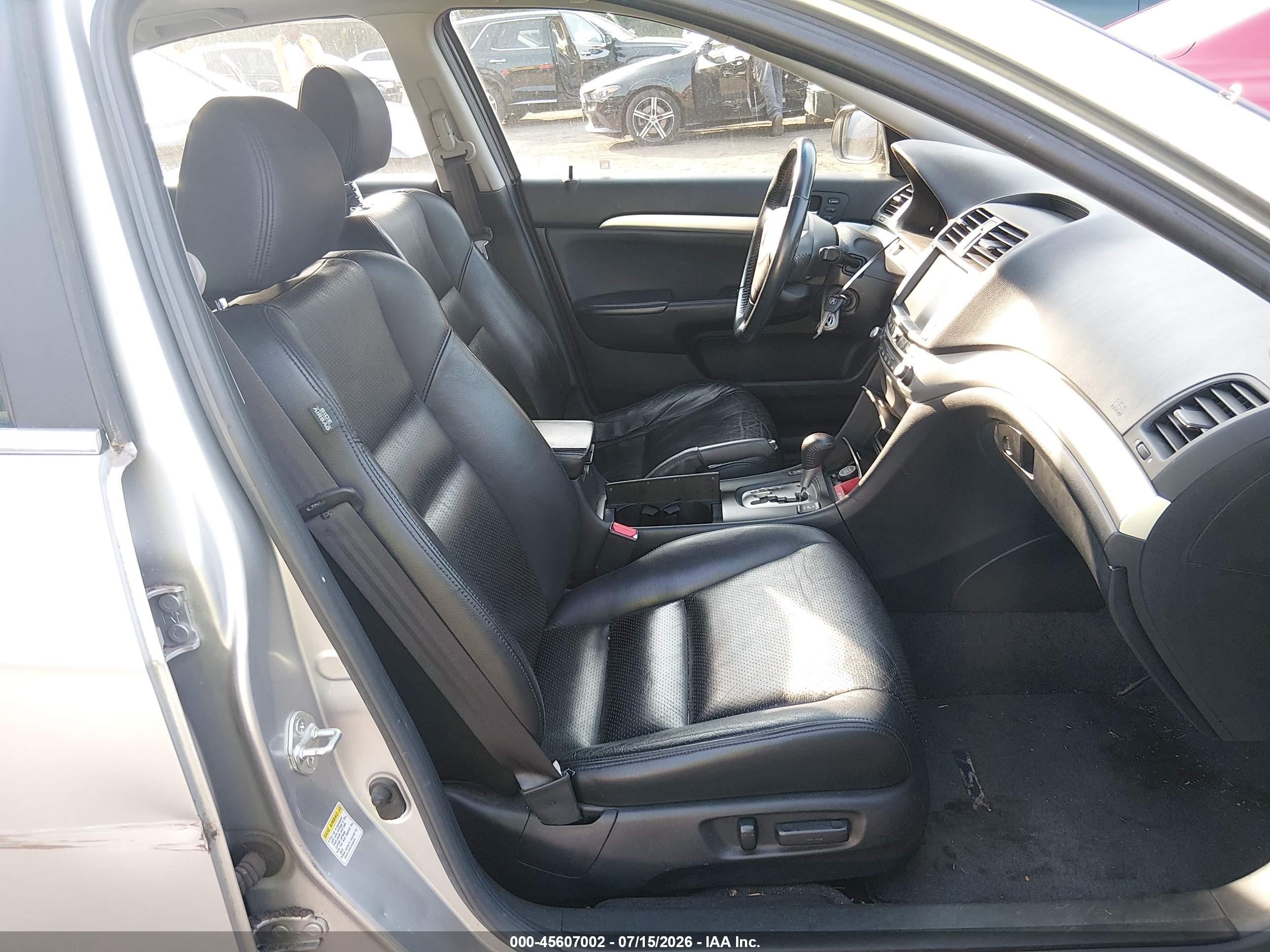 2007 Acura Tsx   Silver vin: JH4CL96997C015750