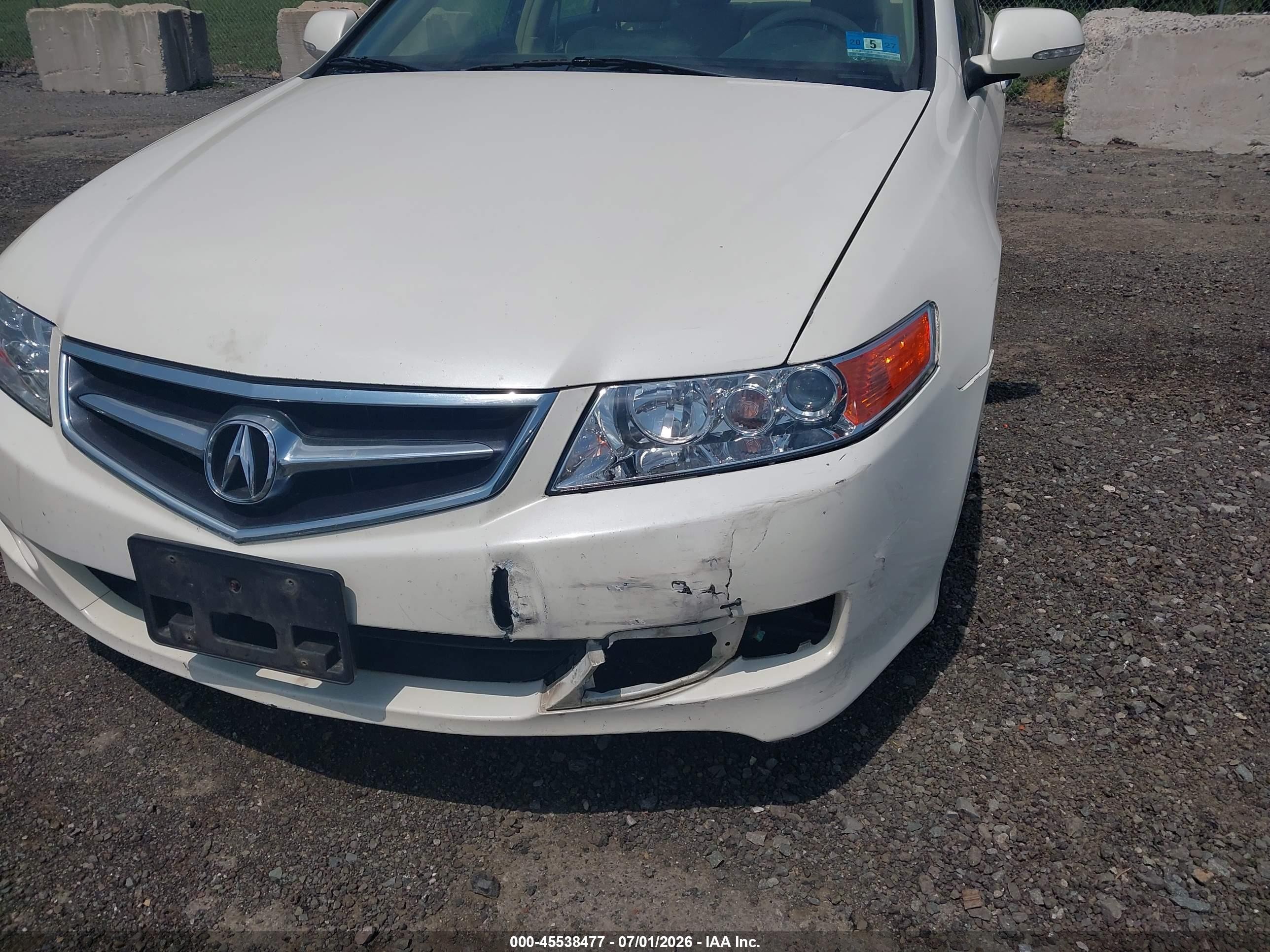 2008 Acura Tsx   White vin: JH4CL96998C009125