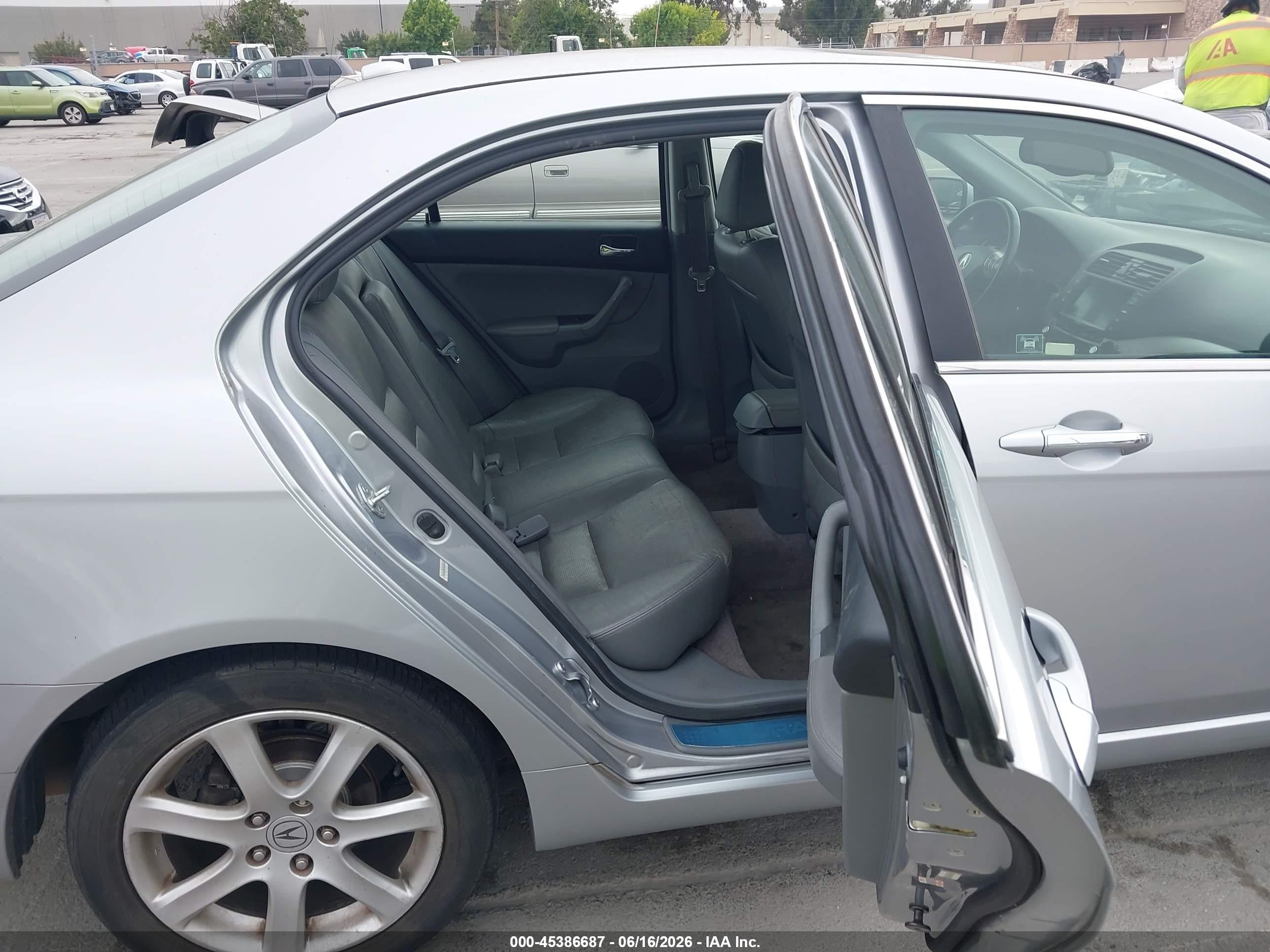 2005 Acura Tsx Base W/navigation (a5) Серебряный vin: JH4CL969X5C014166