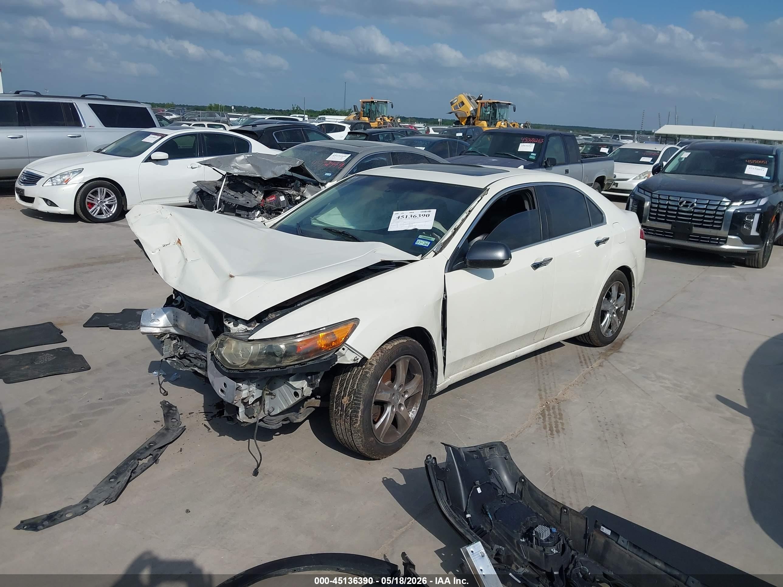 2009 Acura Tsx   White vin: JH4CU26609C015178