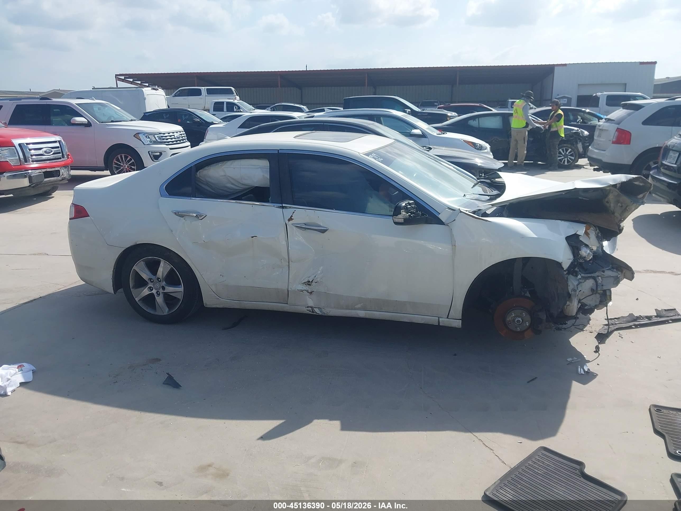 2009 Acura Tsx   White vin: JH4CU26609C015178