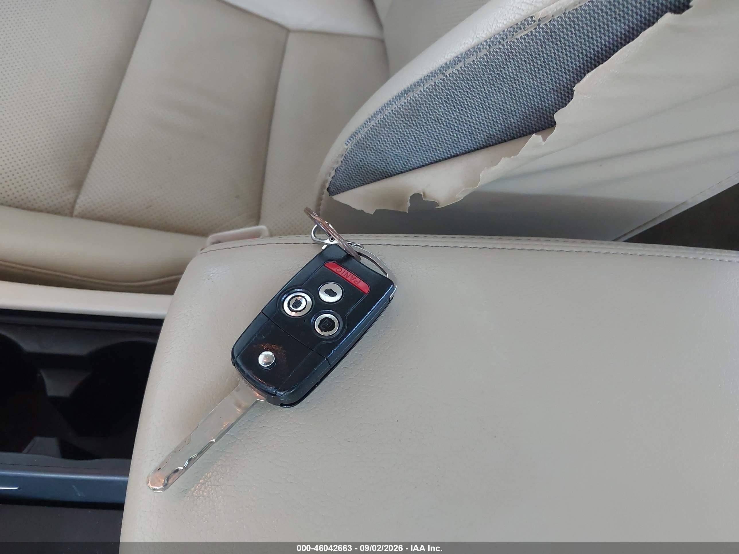 2009 Acura Tsx   White vin: JH4CU26609C028612