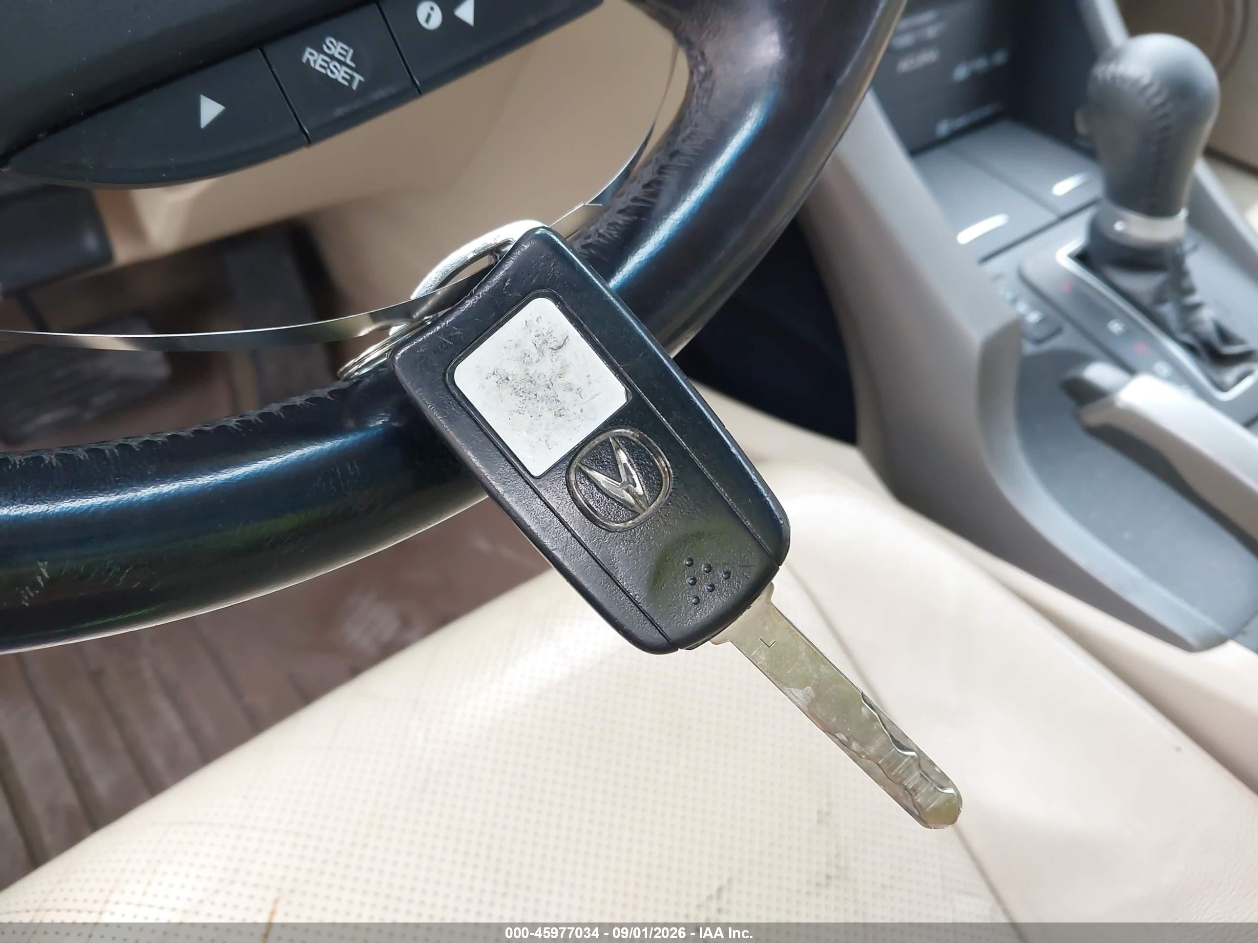 2009 Acura Tsx   White vin: JH4CU26619C006828