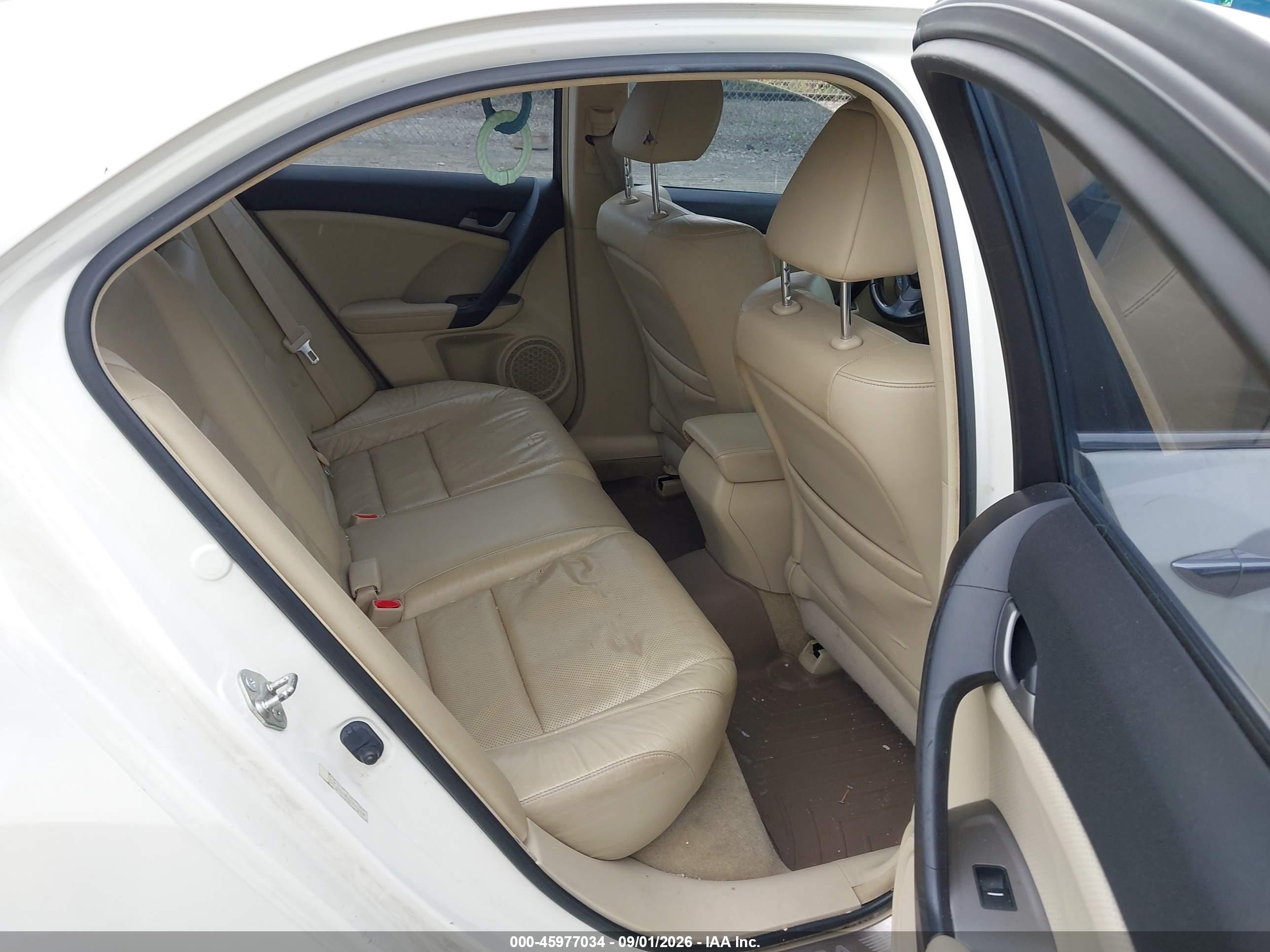 2009 Acura Tsx   White vin: JH4CU26619C006828
