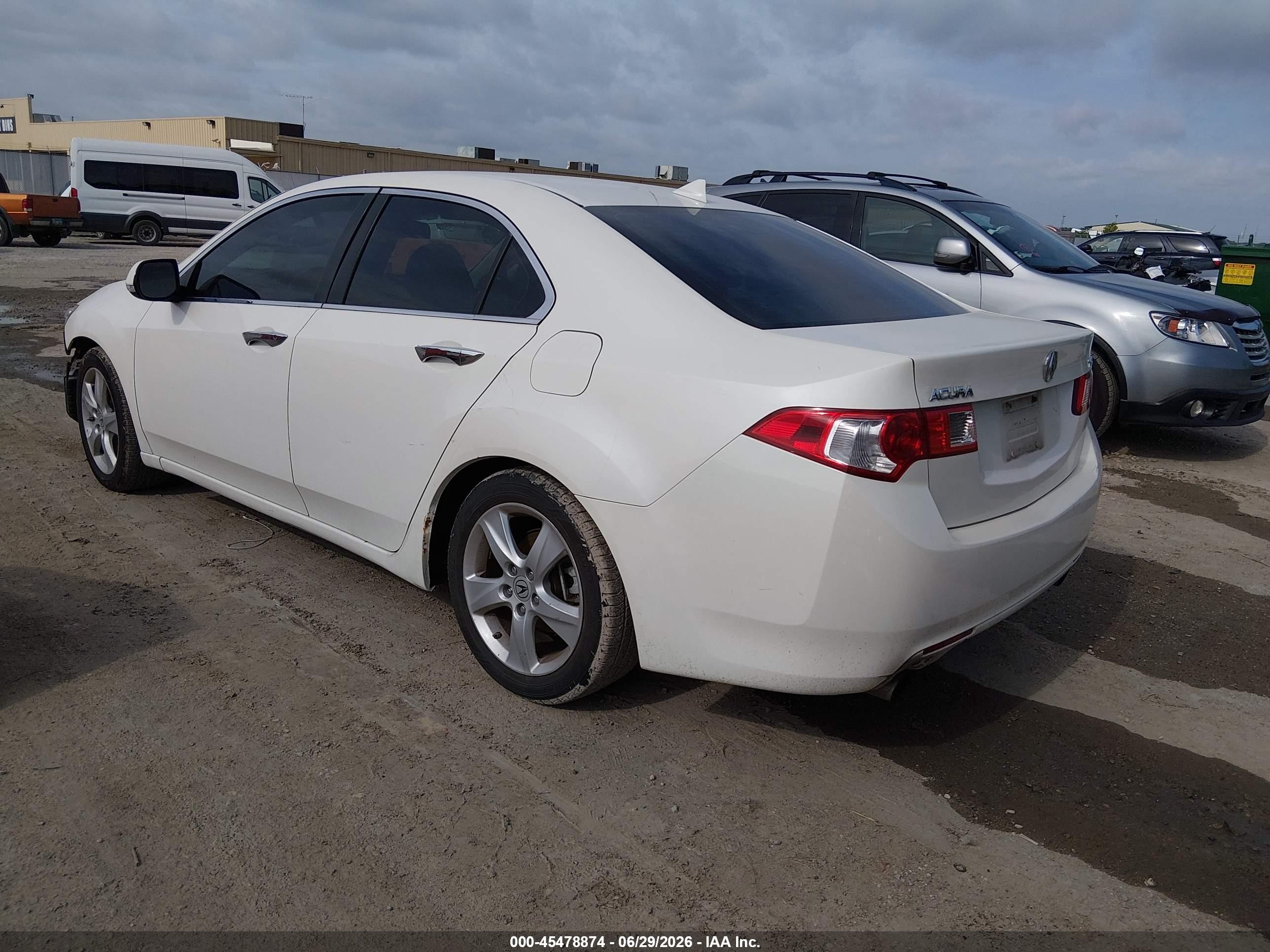 2009 Acura Tsx   White vin: JH4CU26619C017666