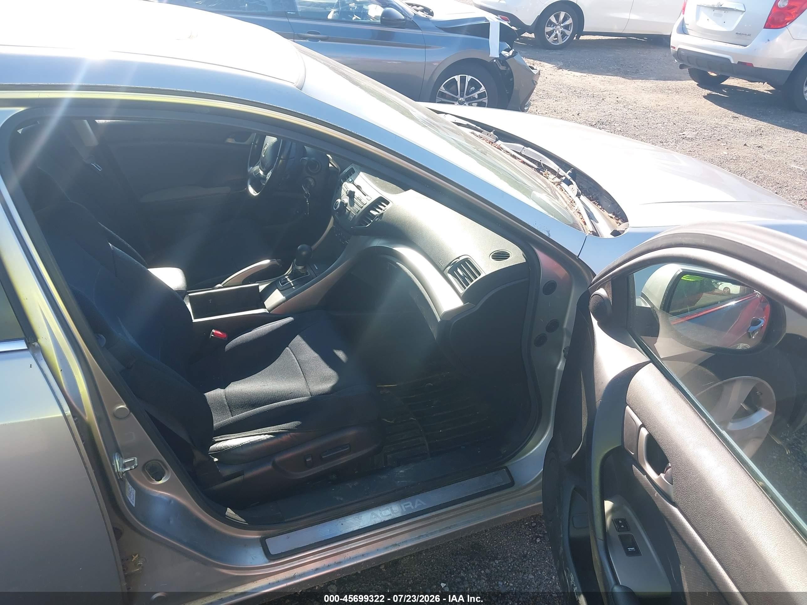 2009 Acura Tsx   Серебряный vin: JH4CU26629C005557