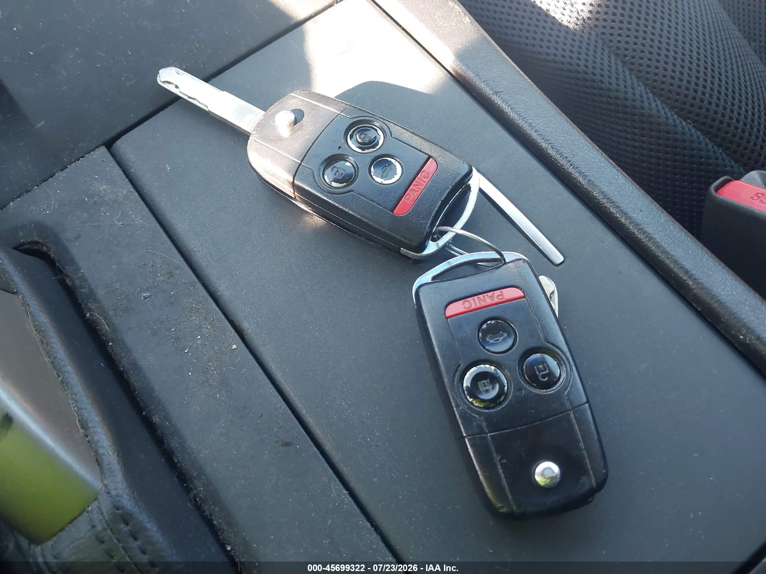 2009 Acura Tsx   Серебряный vin: JH4CU26629C005557