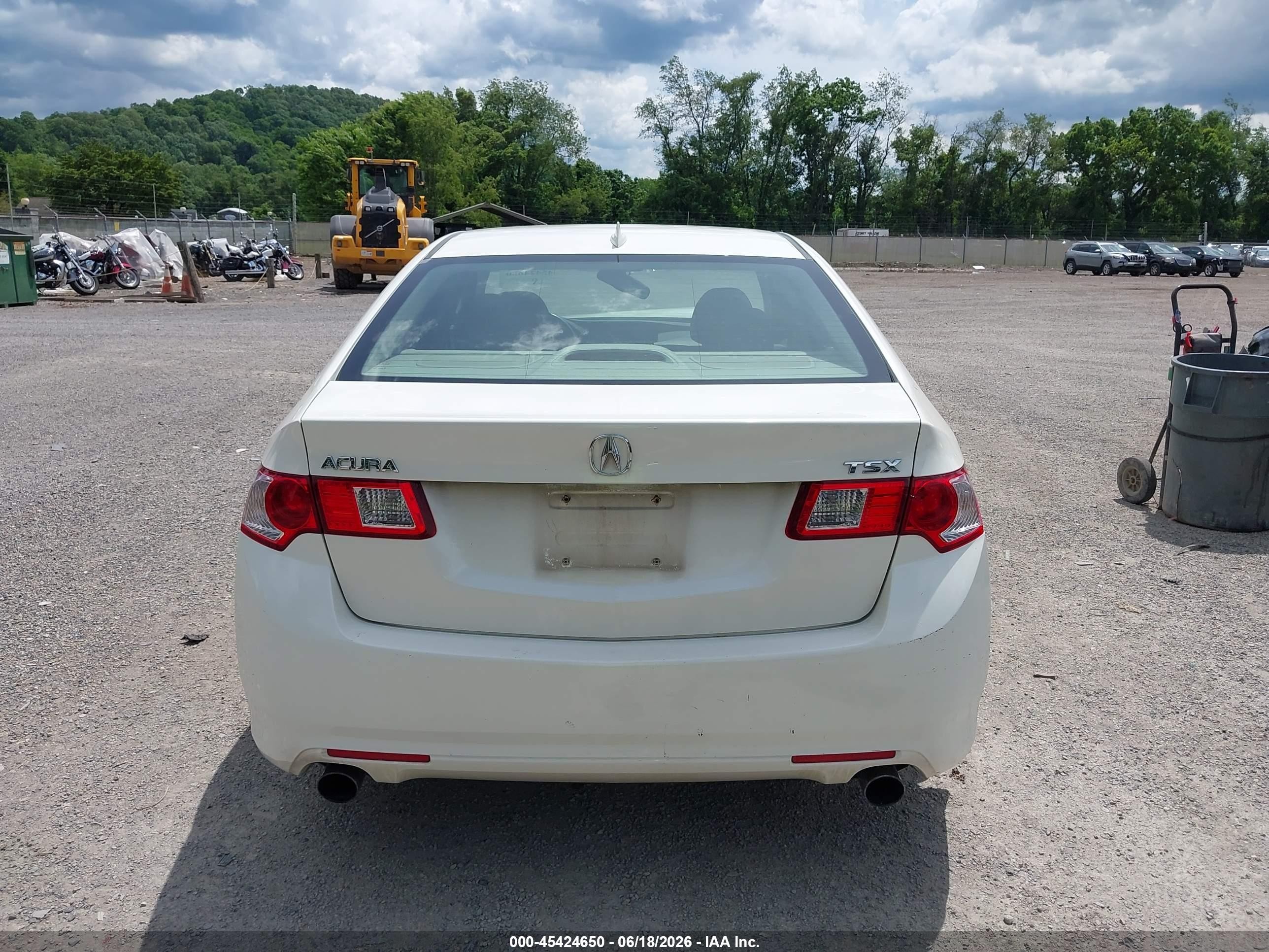 2009 Acura Tsx   White vin: JH4CU26629C027266