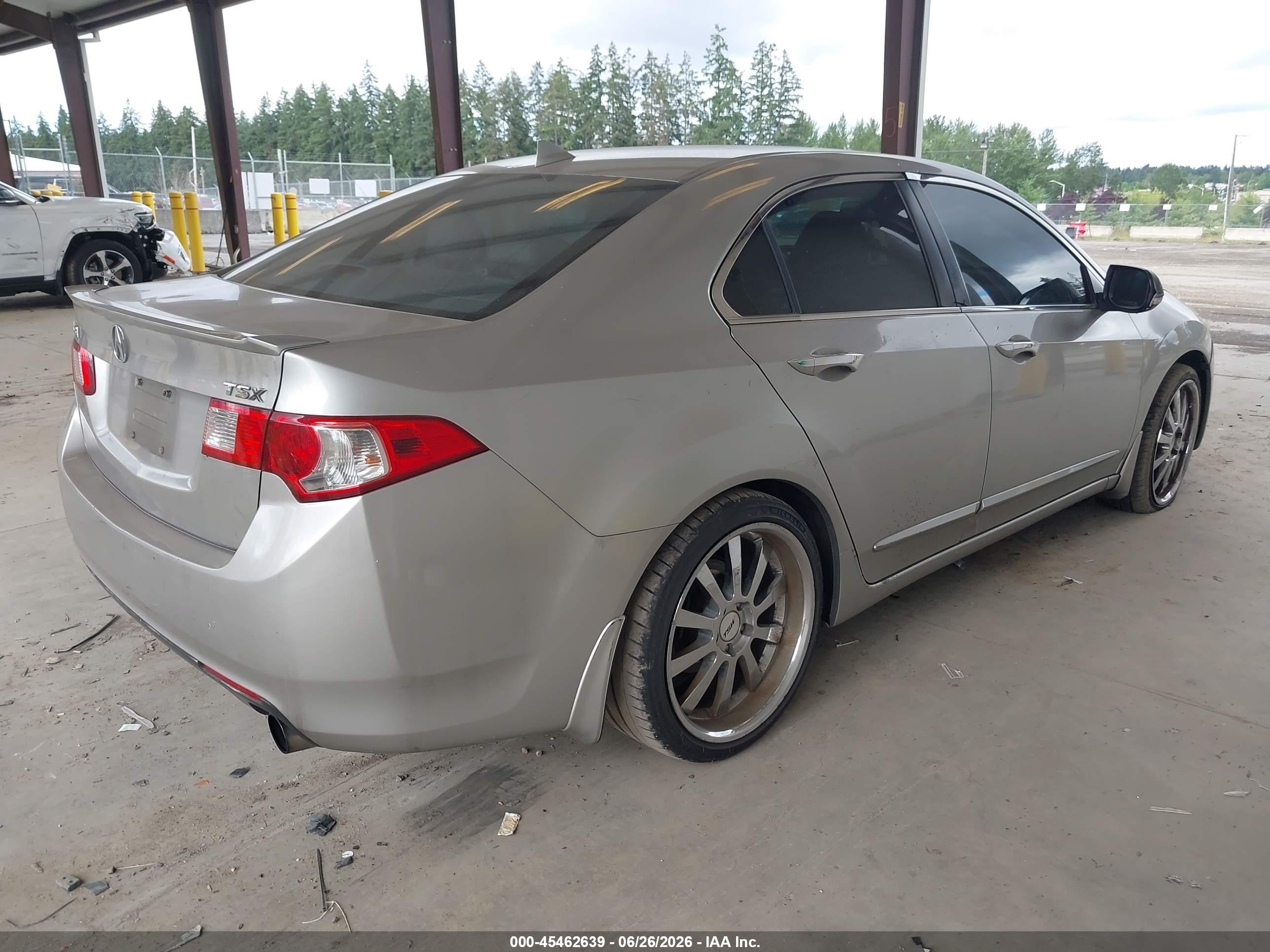 2009 Acura Tsx   White vin: JH4CU26649C006418