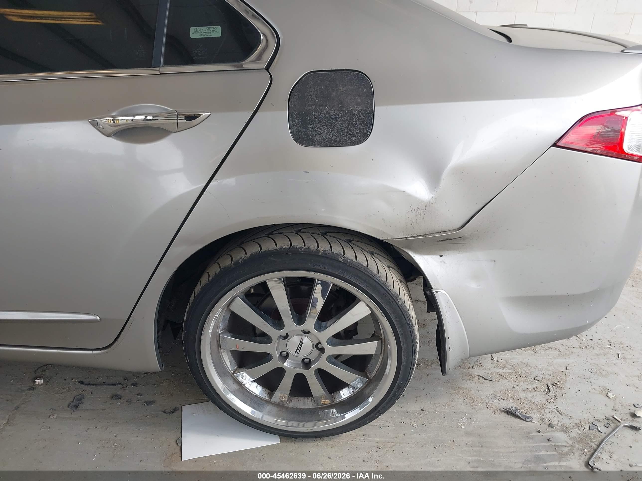 2009 Acura Tsx   White vin: JH4CU26649C006418