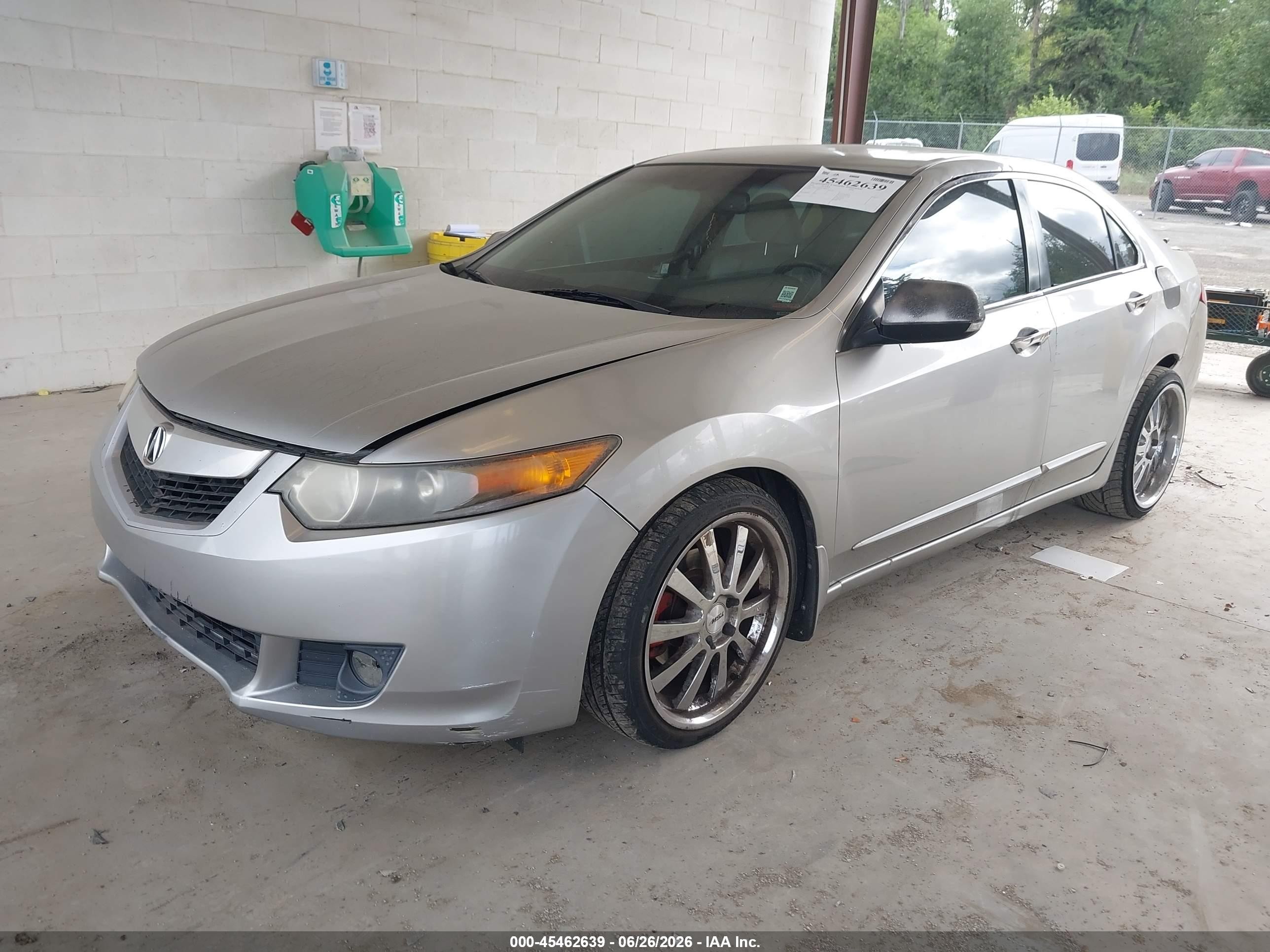 2009 Acura Tsx   White vin: JH4CU26649C006418