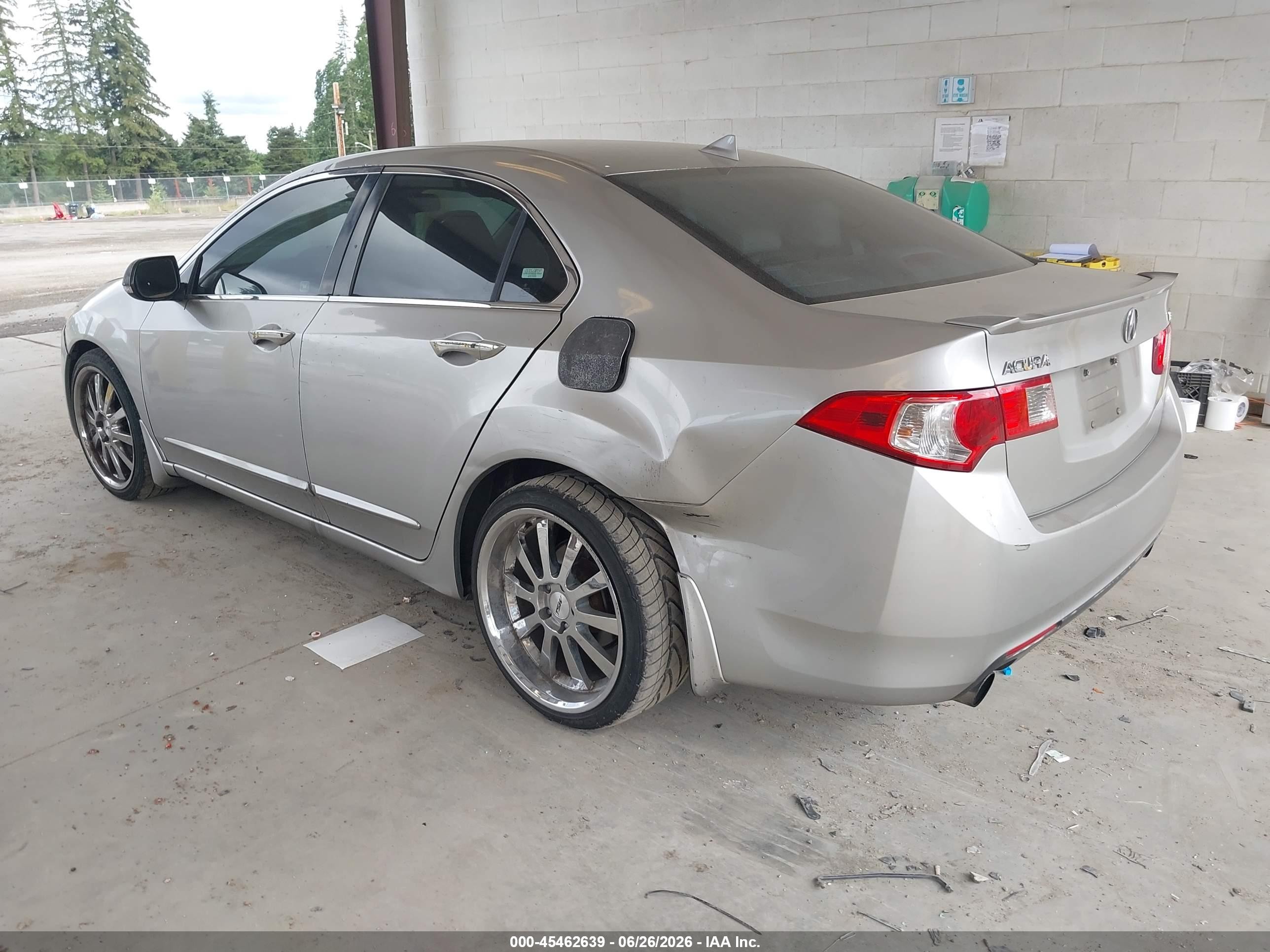 2009 Acura Tsx   White vin: JH4CU26649C006418