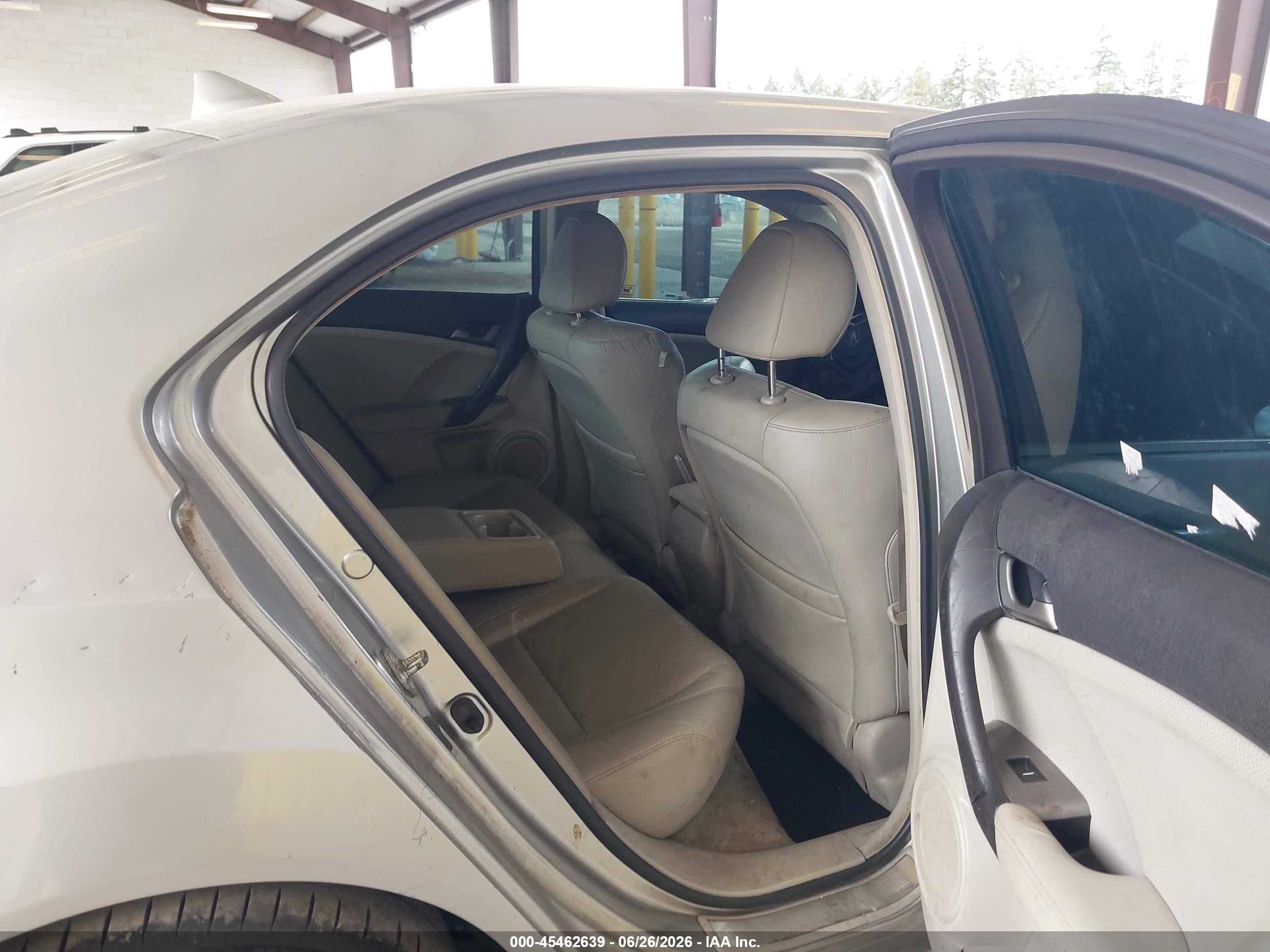 2009 Acura Tsx   White vin: JH4CU26649C006418
