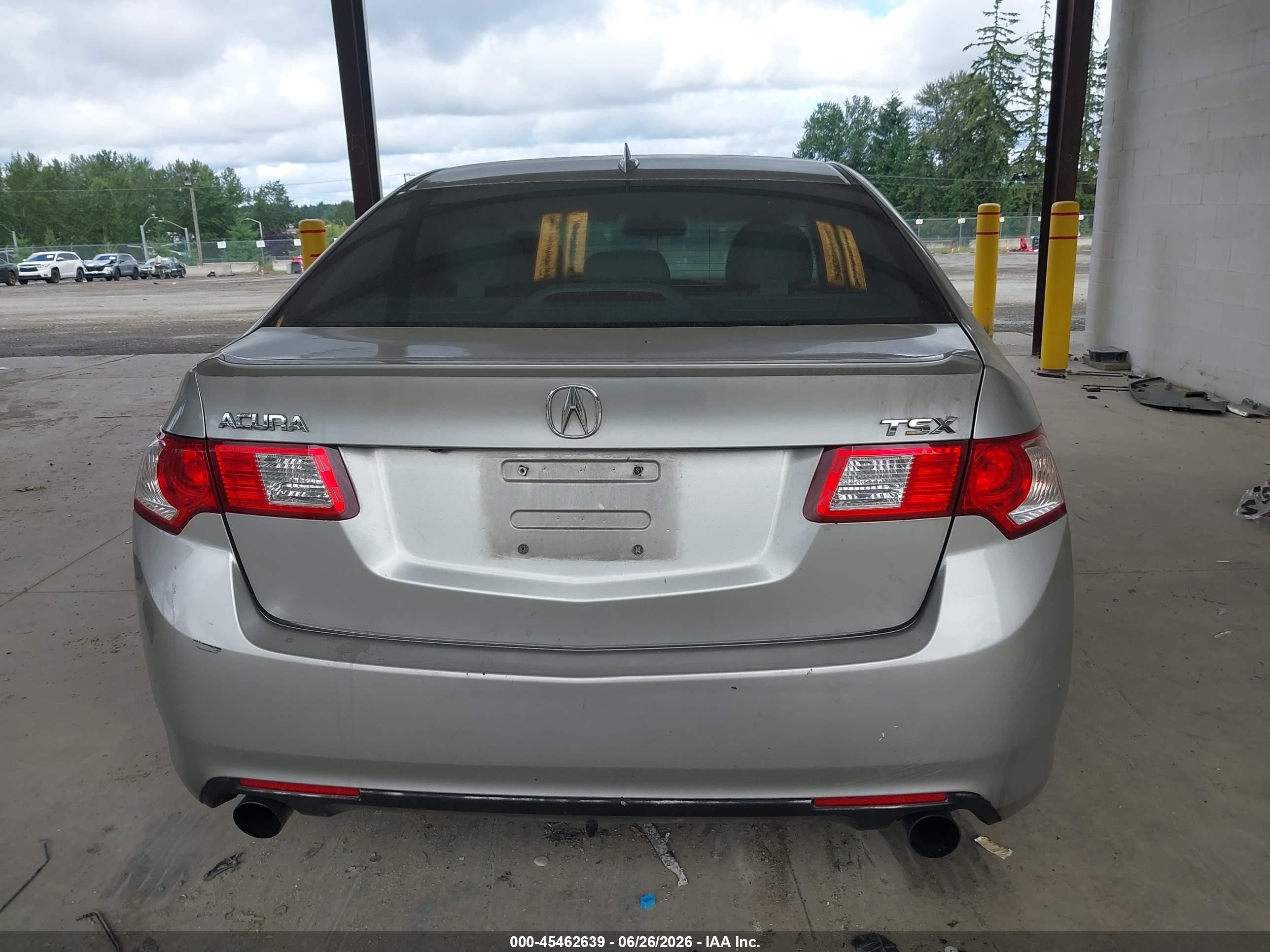 2009 Acura Tsx   White vin: JH4CU26649C006418