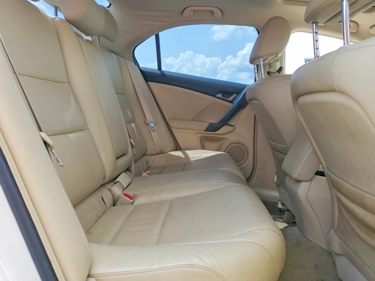 2009 Acura Tsx White vin: JH4CU26649C030881