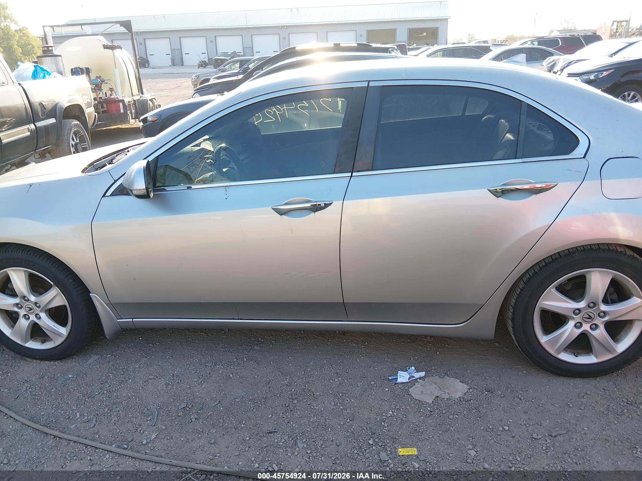 2009 Acura Tsx   Silver vin: JH4CU26659C014284