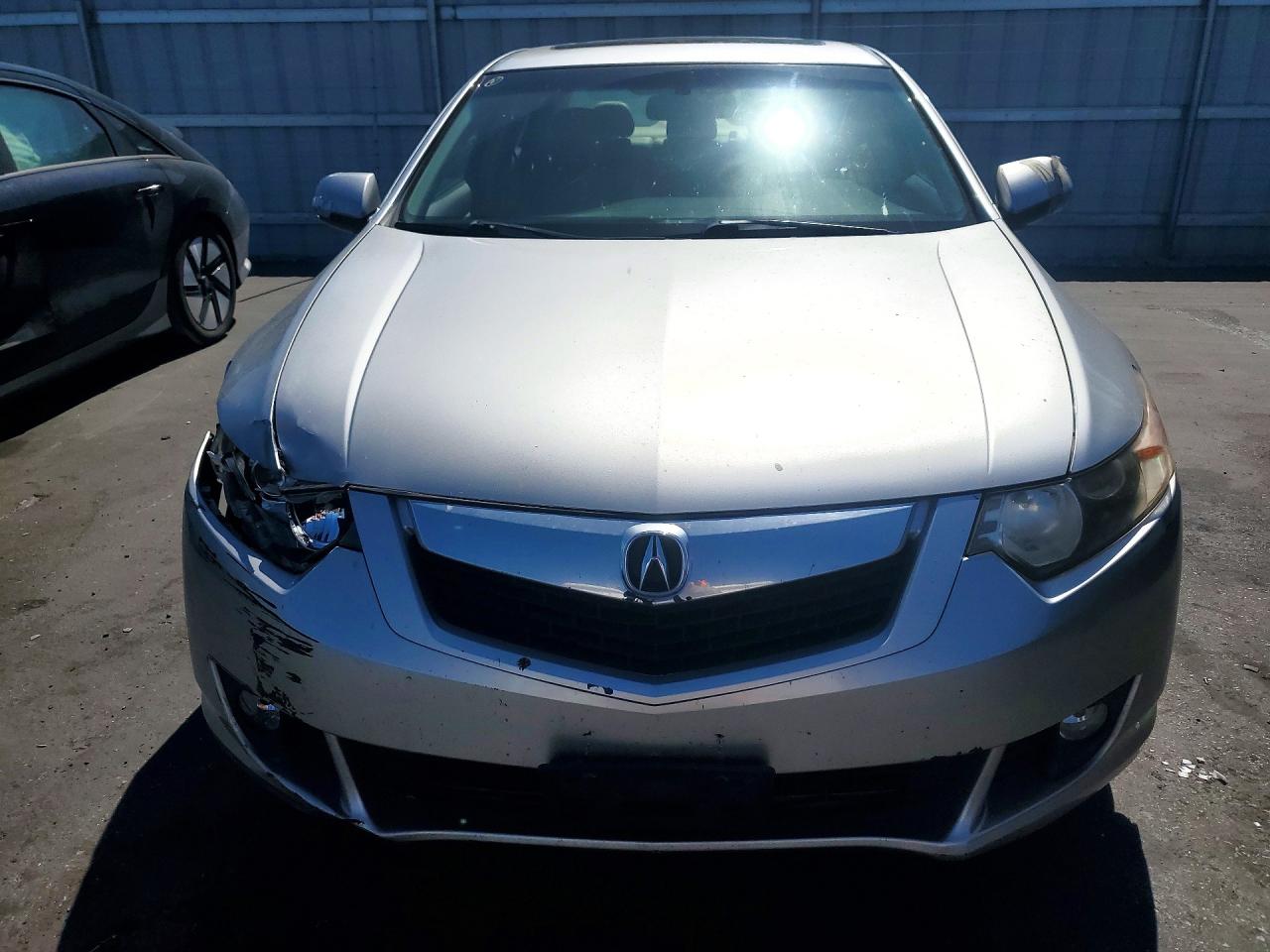 2009 Acura Tsx Silver vin: JH4CU26659C031537