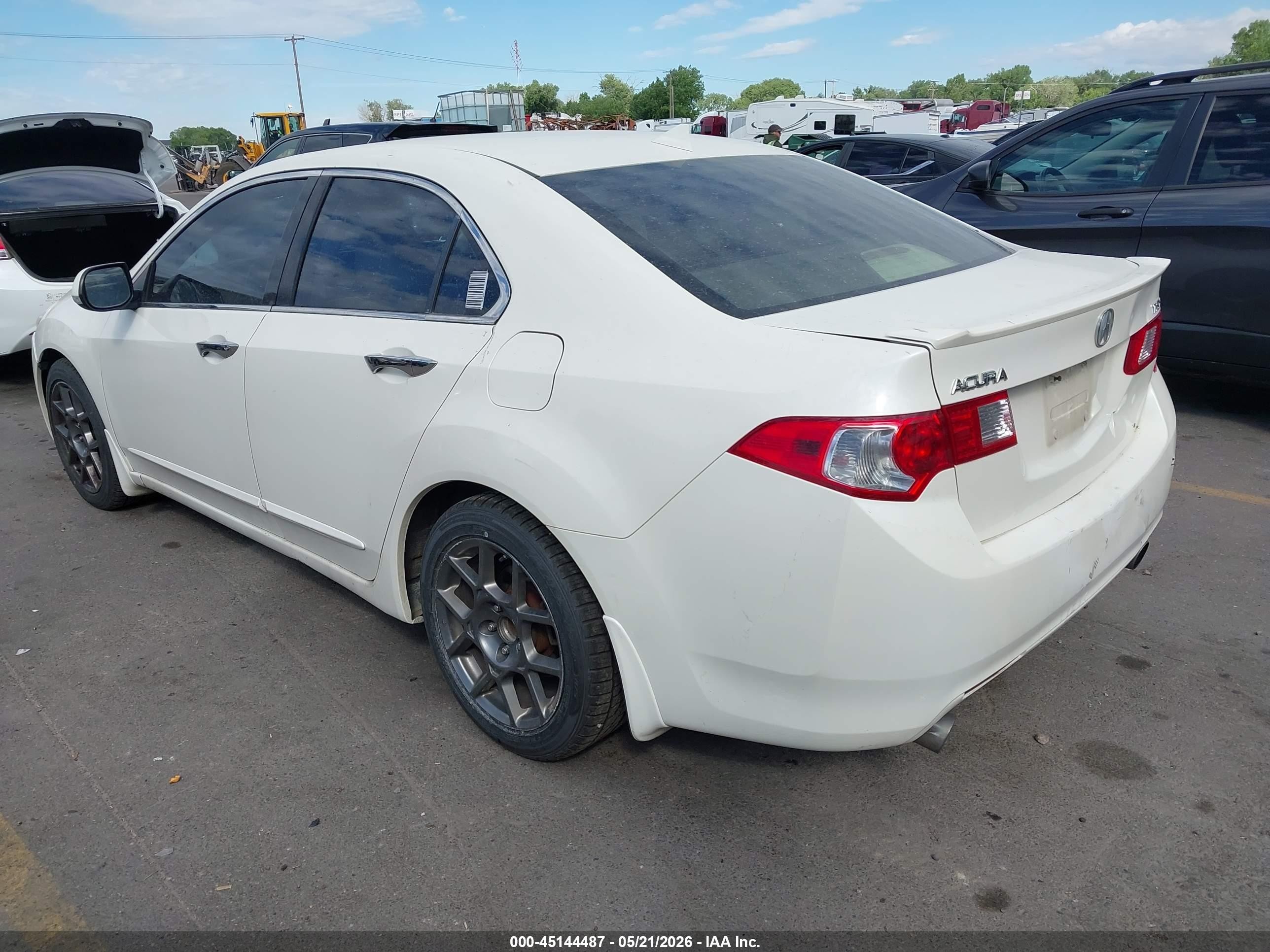 2009 Acura Tsx   White vin: JH4CU26679C001522