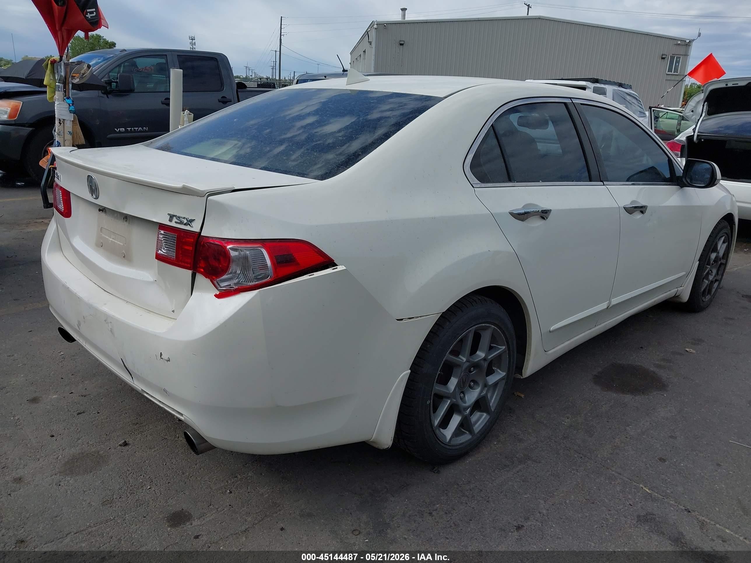 2009 Acura Tsx   White vin: JH4CU26679C001522