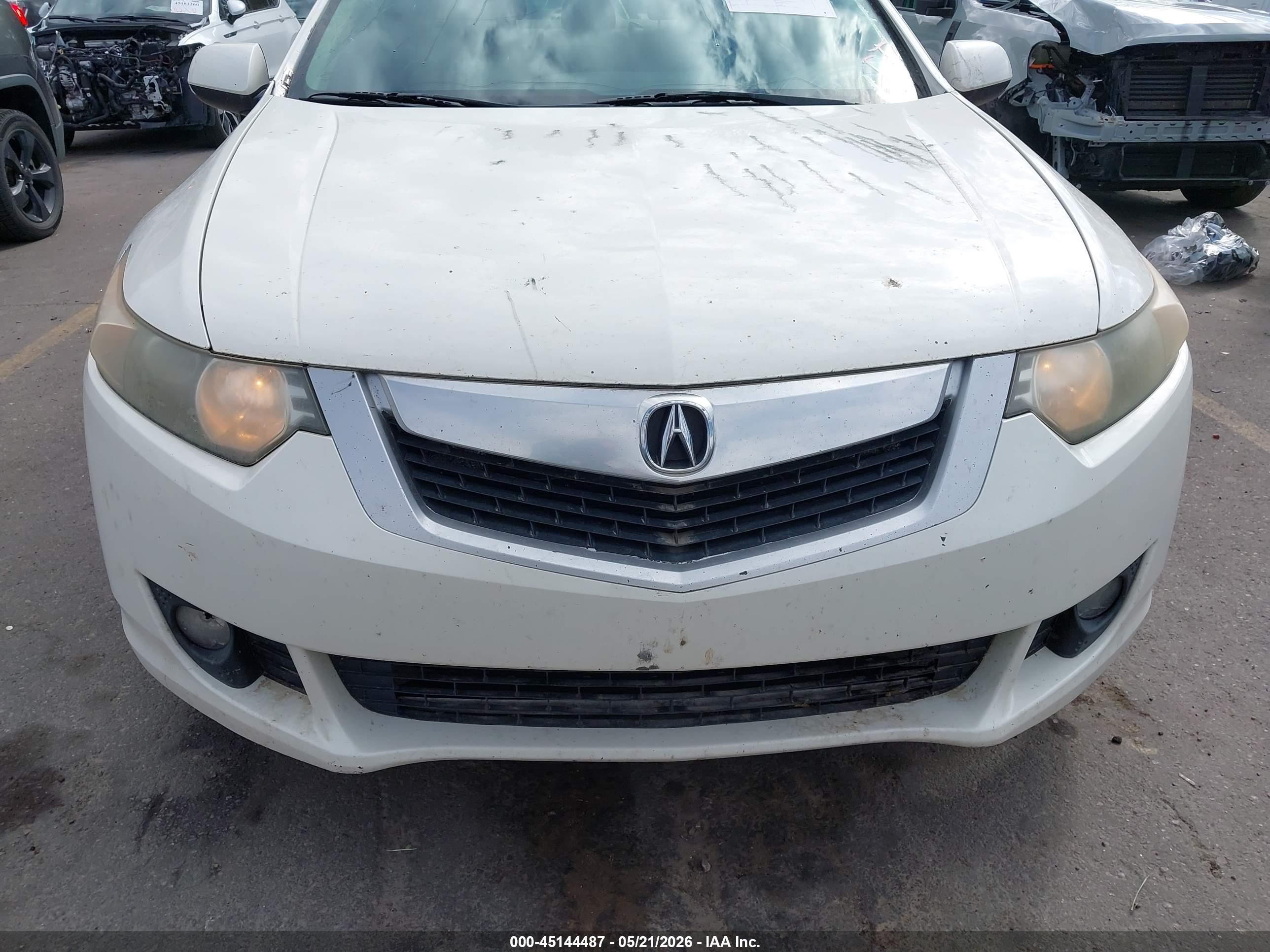 2009 Acura Tsx   White vin: JH4CU26679C001522
