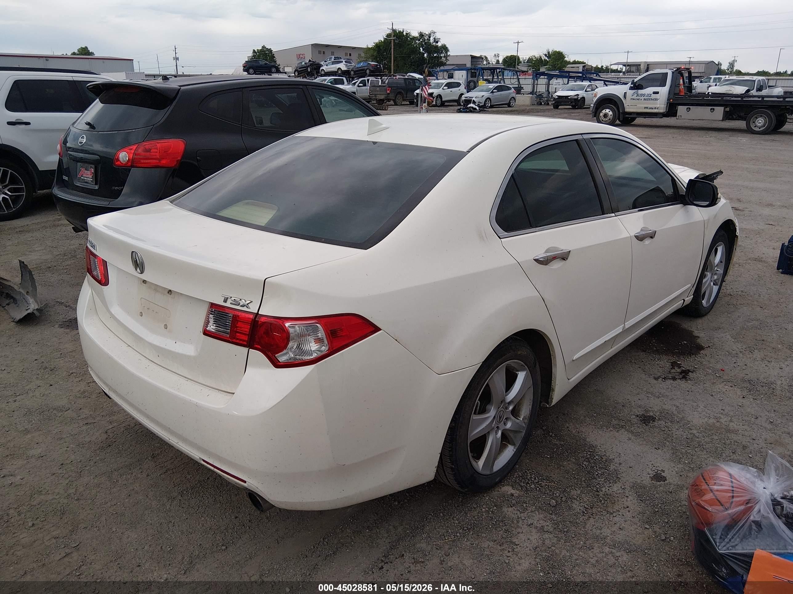 2009 Acura Tsx   White vin: JH4CU26689C010486