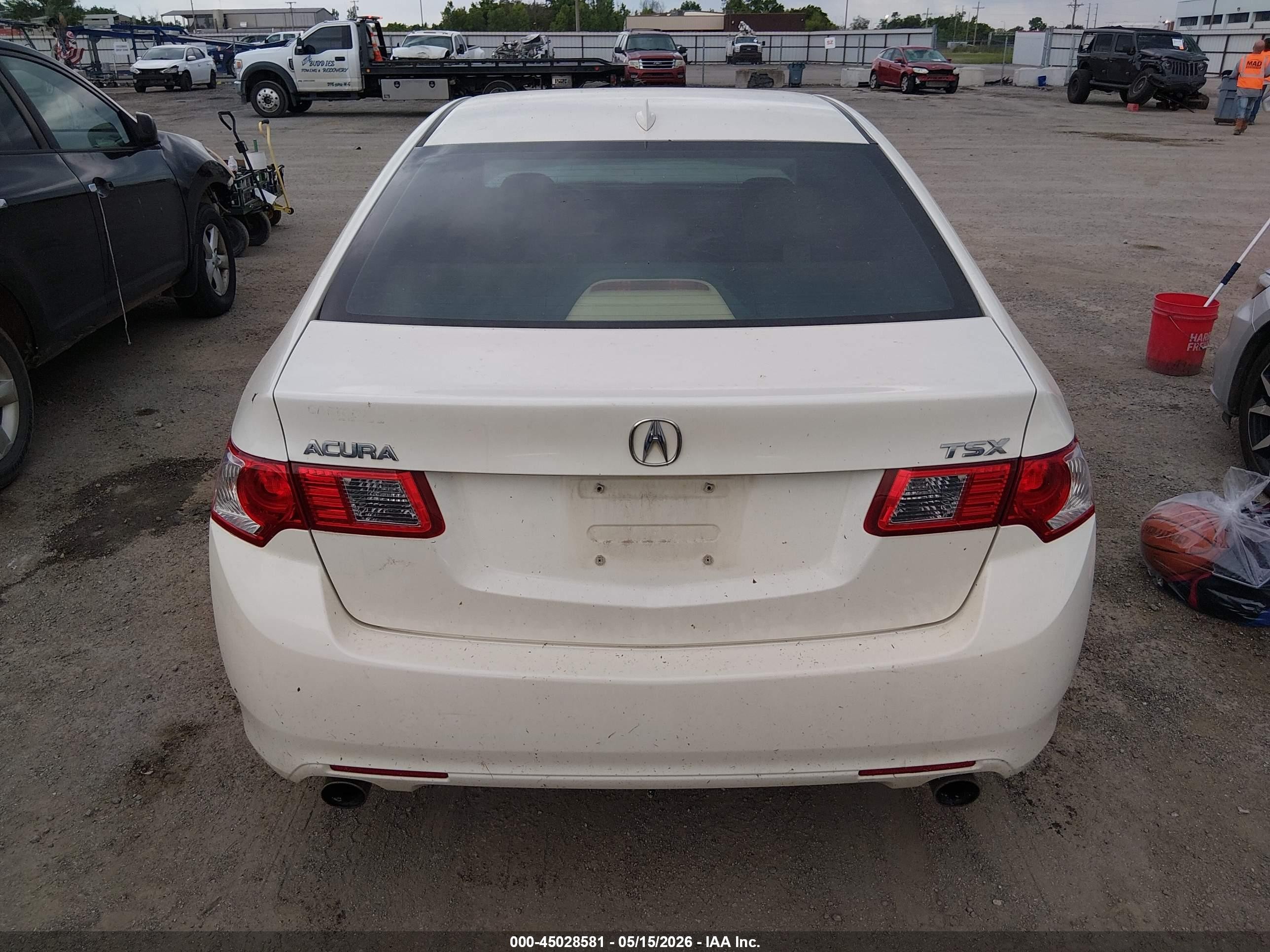 2009 Acura Tsx   White vin: JH4CU26689C010486