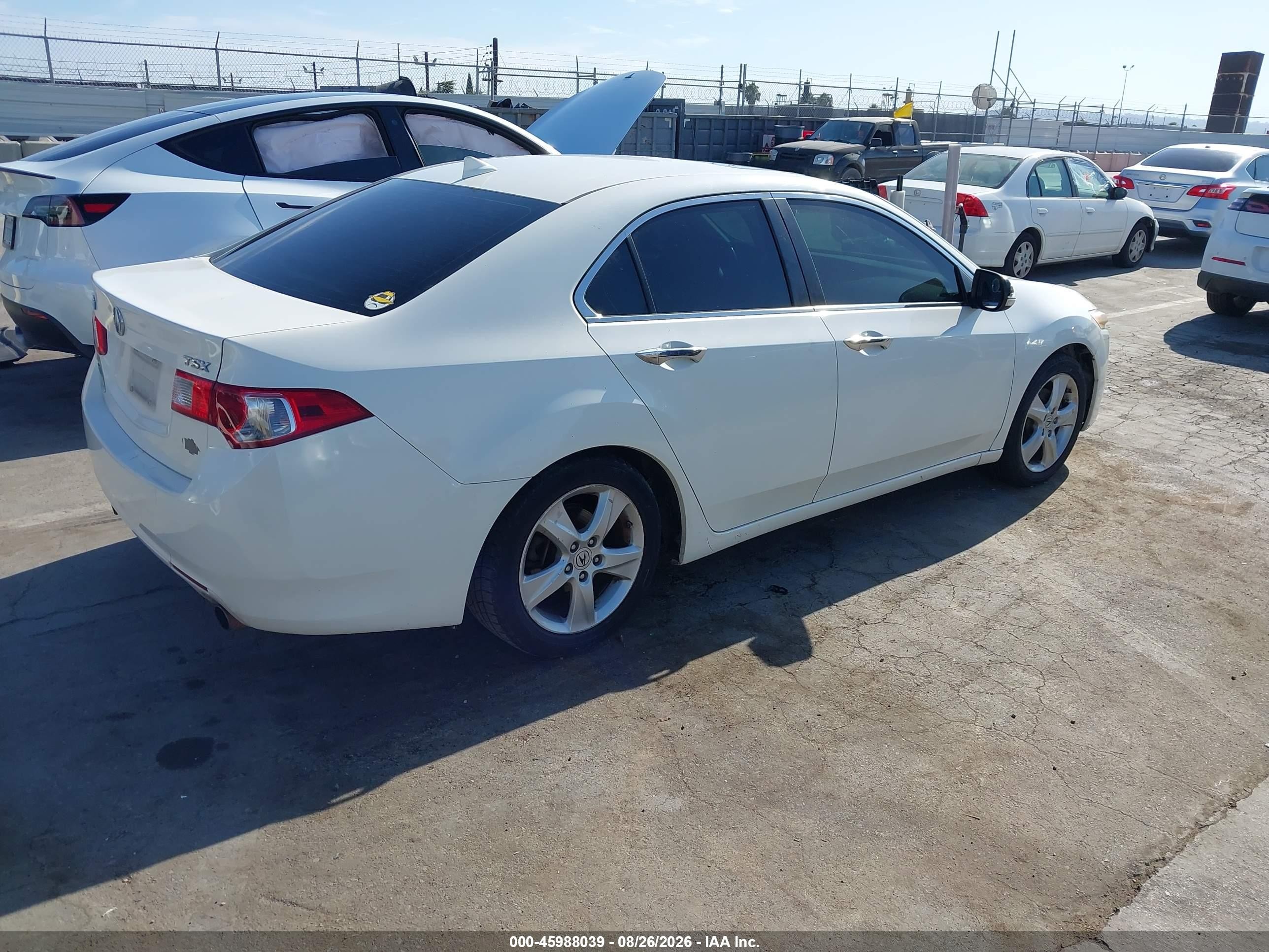2009 Acura Tsx   White vin: JH4CU26689C027157