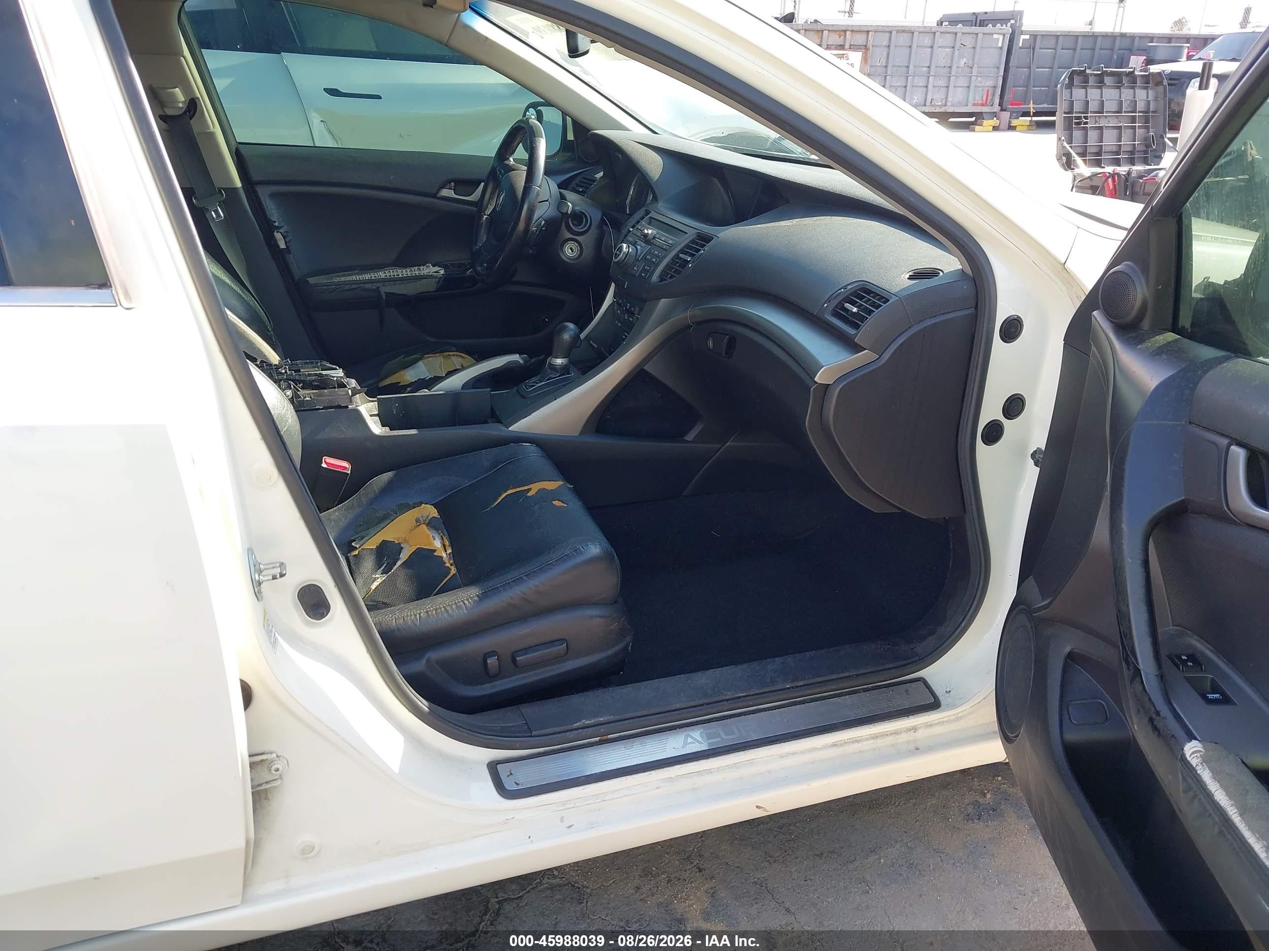 2009 Acura Tsx   White vin: JH4CU26689C027157