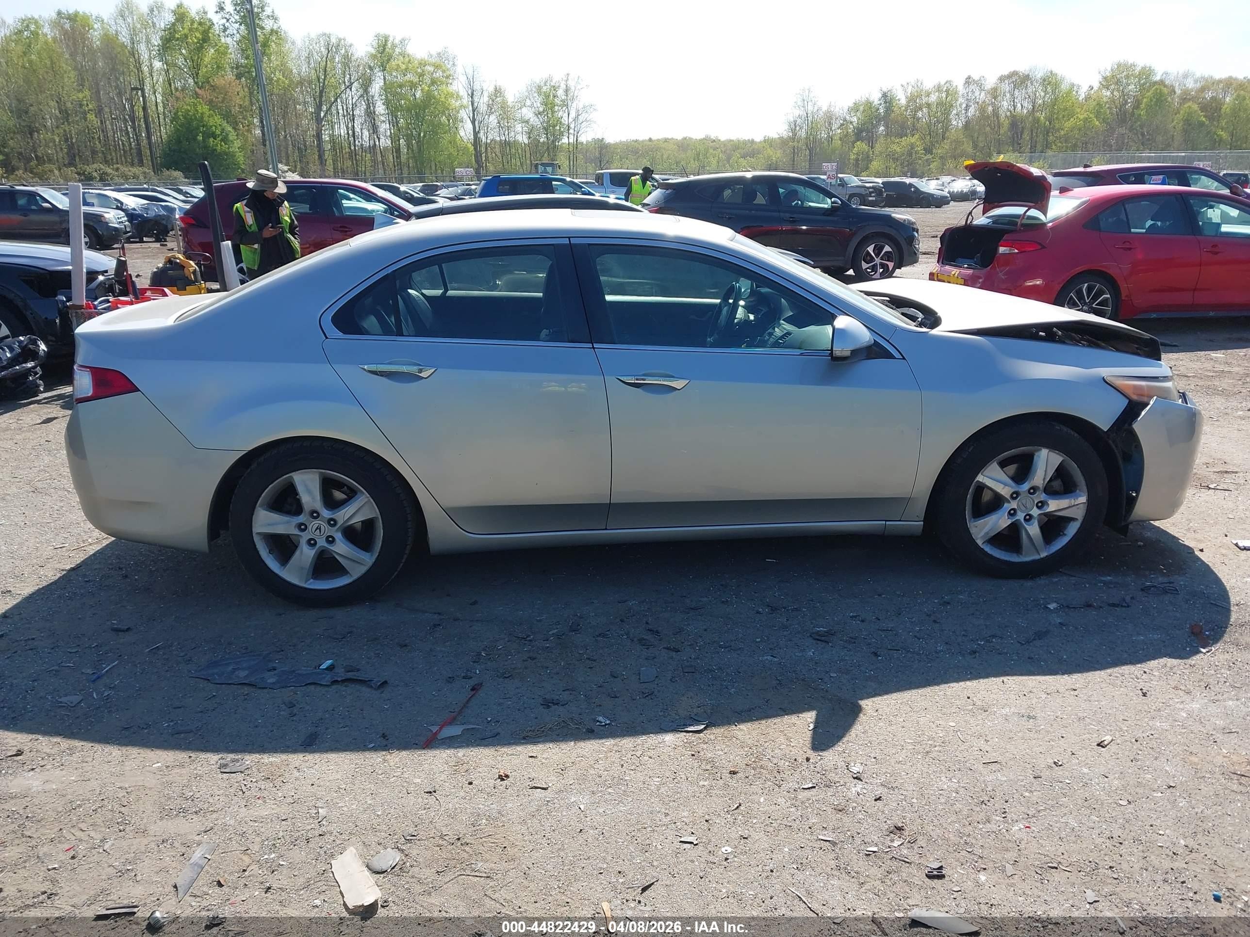 2009 Acura Tsx   Silver vin: JH4CU26689C036442