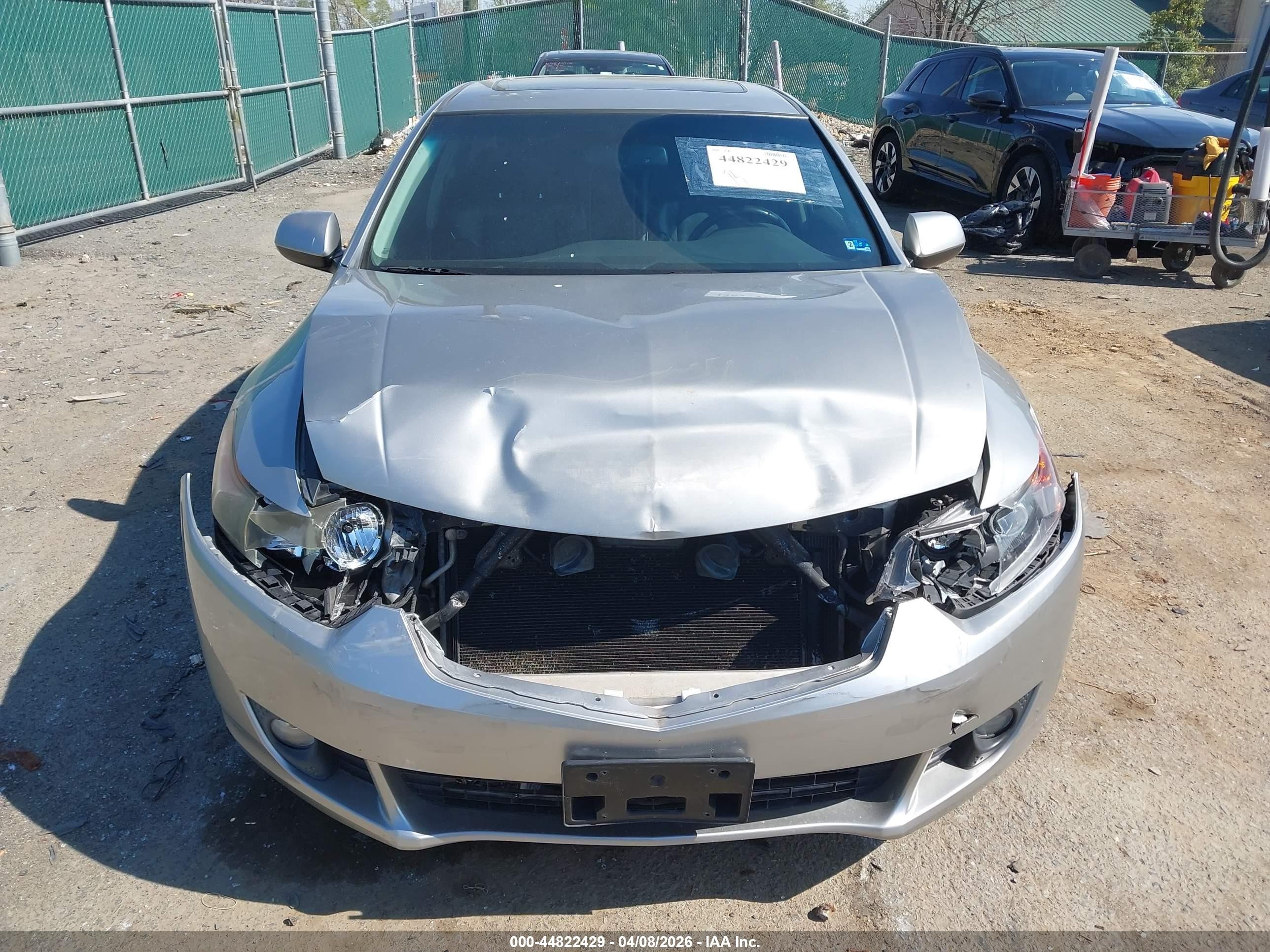 2009 Acura Tsx   Silver vin: JH4CU26689C036442