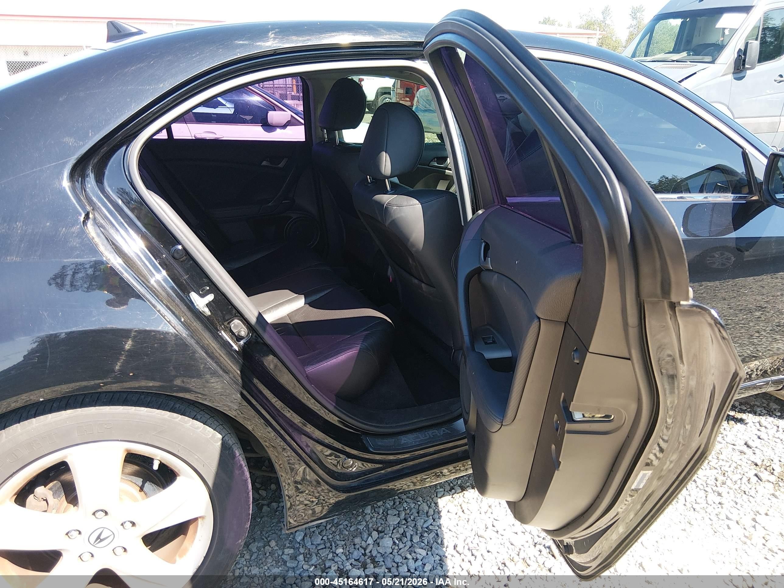 2009 Acura Tsx   Black vin: JH4CU266X9C801473