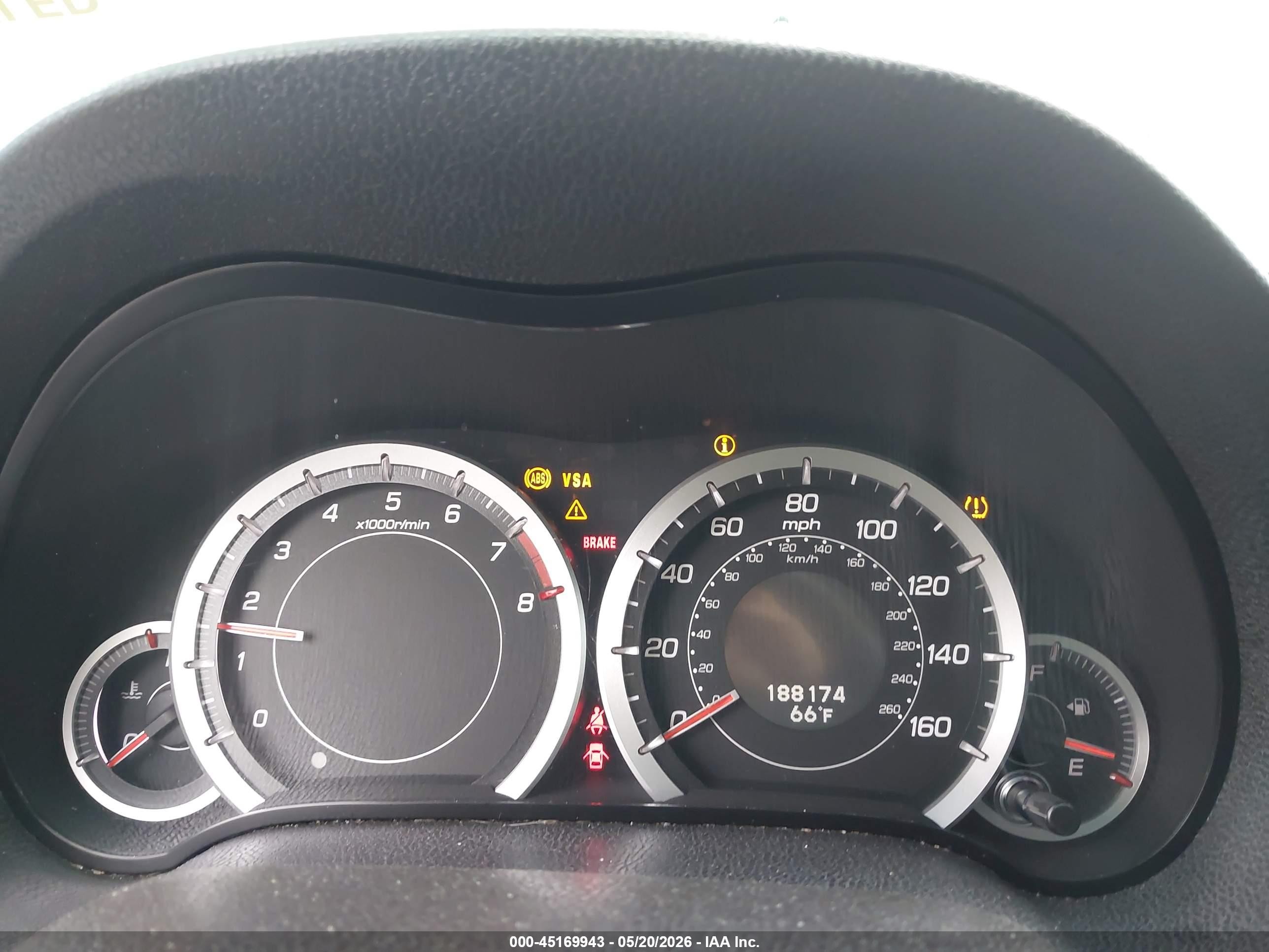 2010 Acura Tsx 2.4 Серебряный vin: JH4CU2E61AC018631