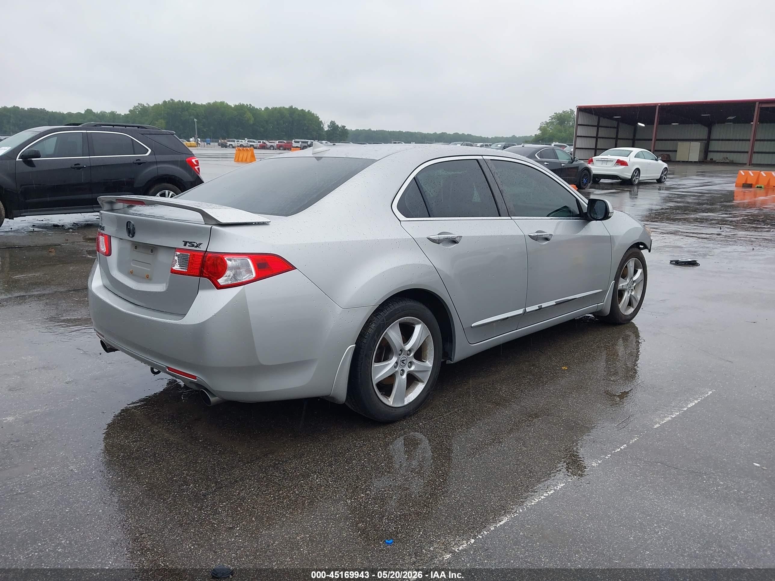 2010 Acura Tsx 2.4 Серебряный vin: JH4CU2E61AC018631