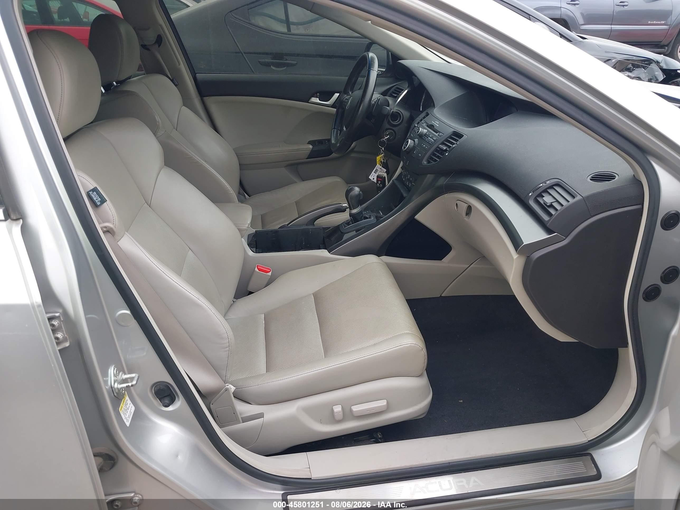 2012 Acura Tsx 2.4 Серебряный vin: JH4CU2F41CC009931