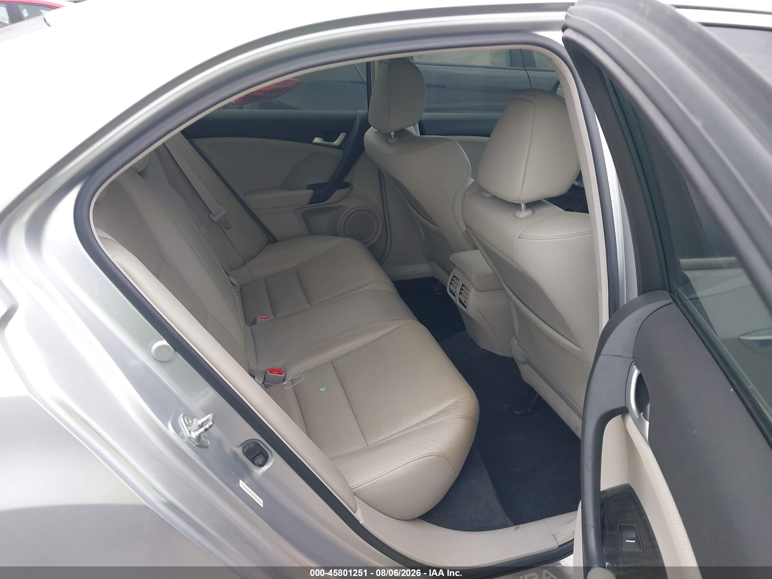 2012 Acura Tsx 2.4 Серебряный vin: JH4CU2F41CC009931