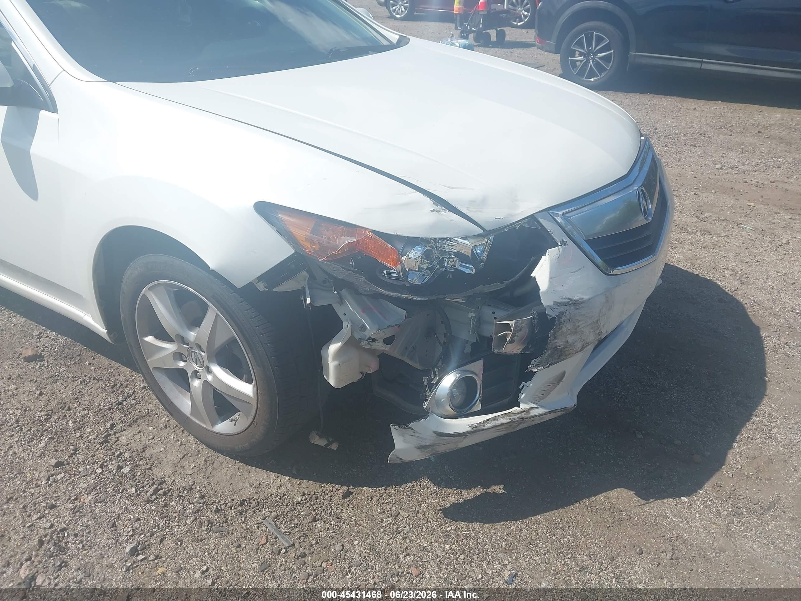 2012 Acura Tsx 2.4 Белый vin: JH4CU2F41CC022744