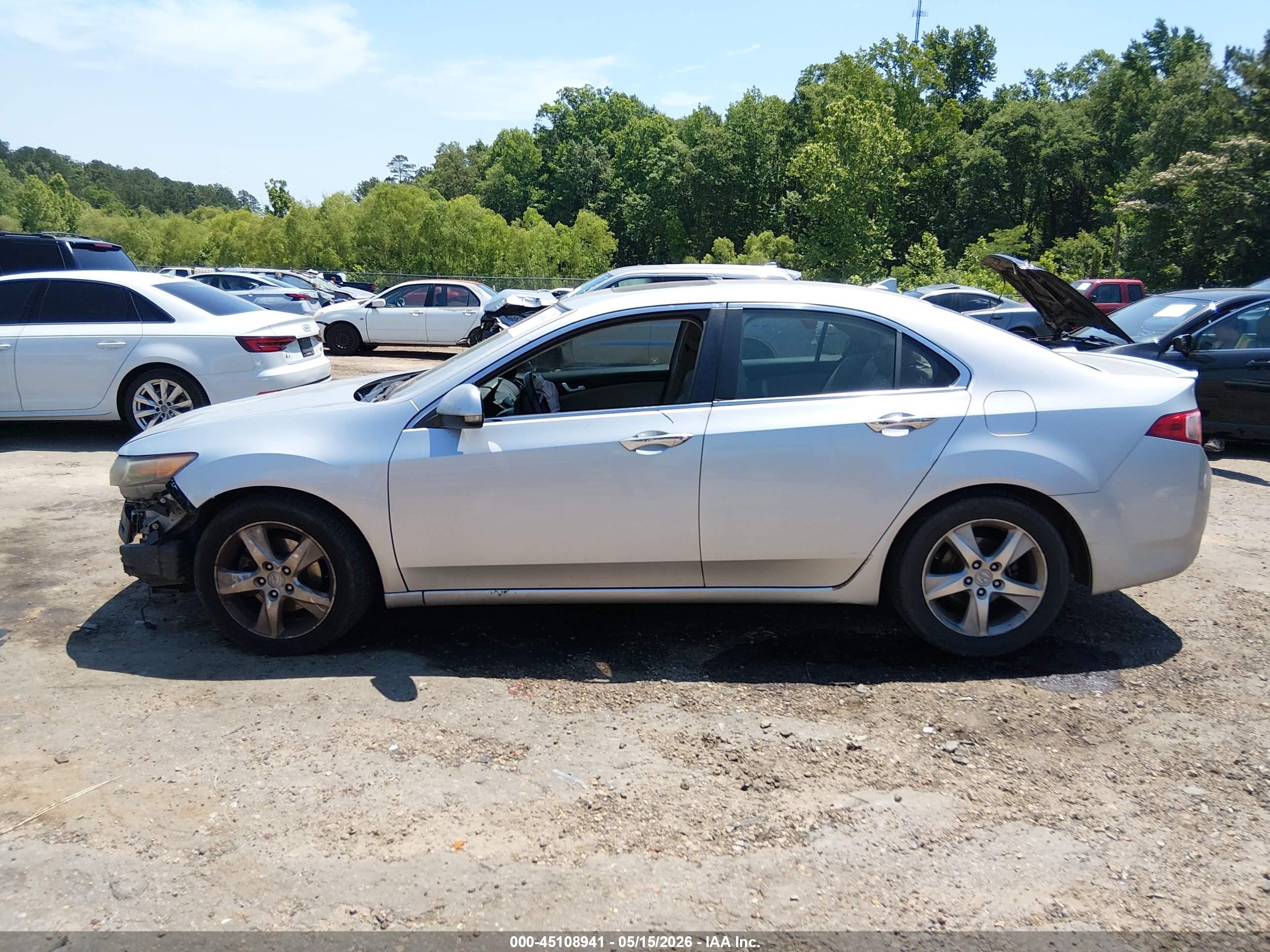 2012 Acura Tsx 2.4 Белый vin: JH4CU2F42CC004611