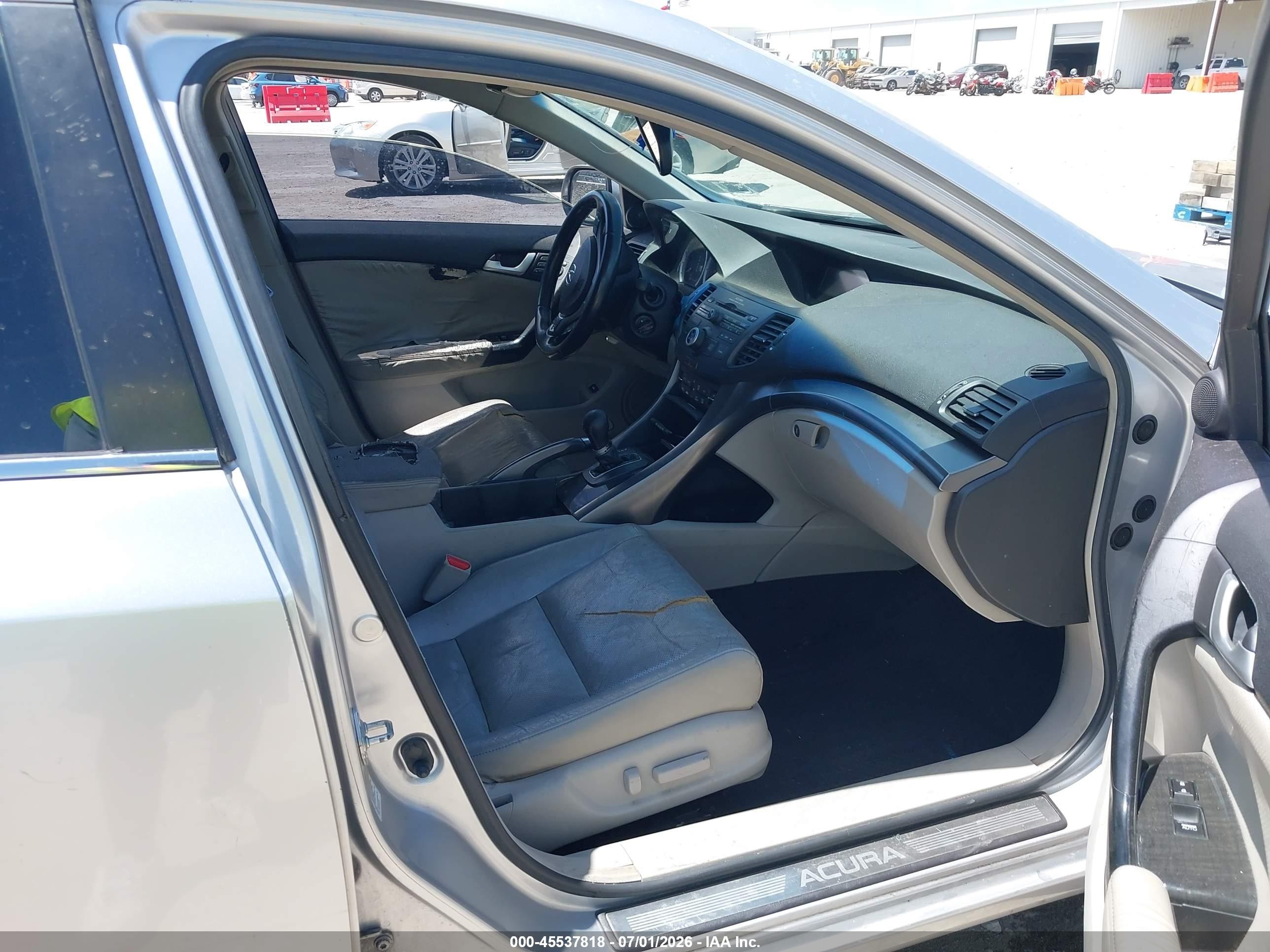 2013 Acura Tsx 2.4 Silver vin: JH4CU2F42DC011320