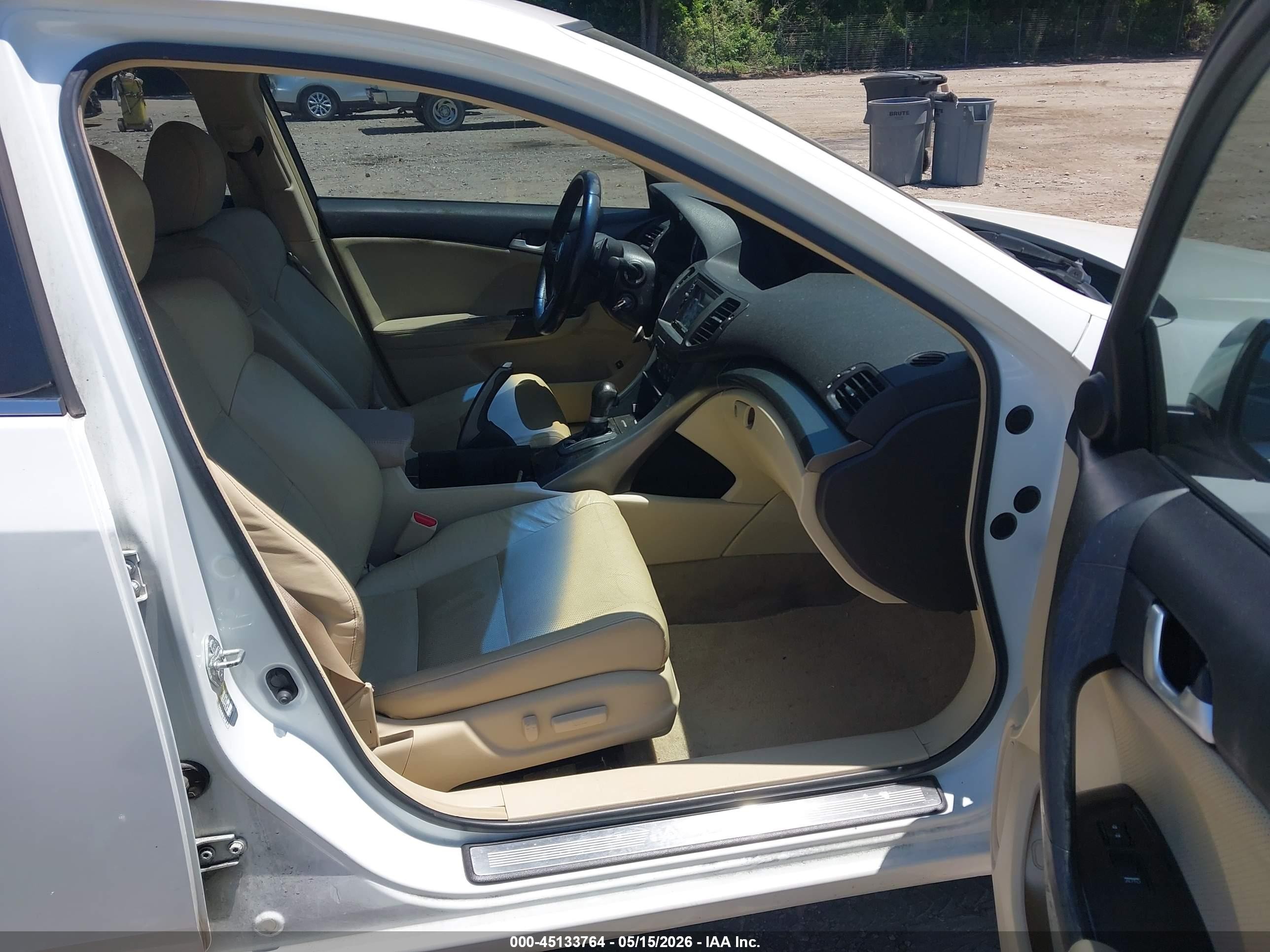 2012 Acura Tsx 2.4 Белый vin: JH4CU2F44CC003413
